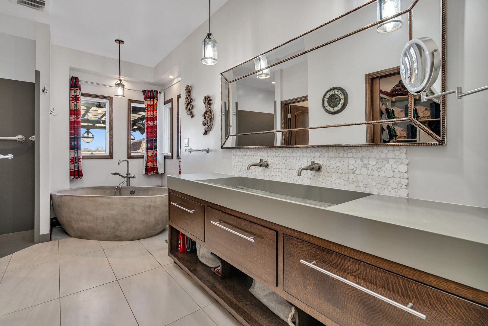 10739 E 3200 North Road, Blackstone, IL 61313