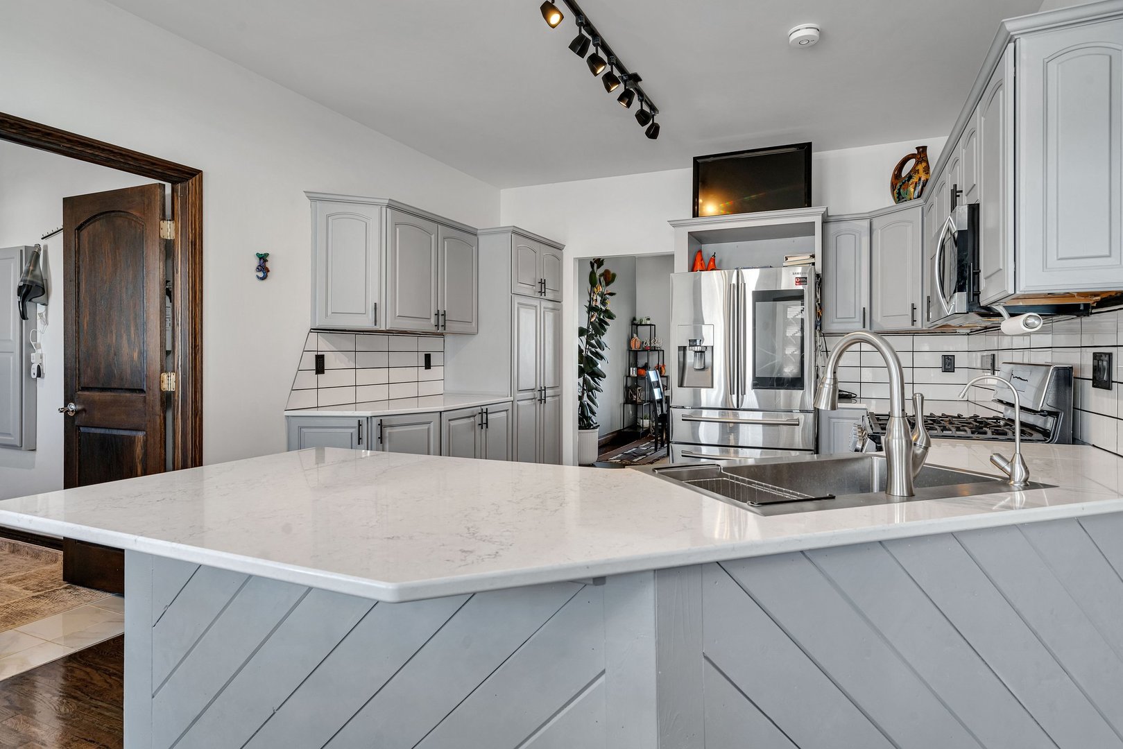 10739 E 3200 North Road, Blackstone, IL 61313