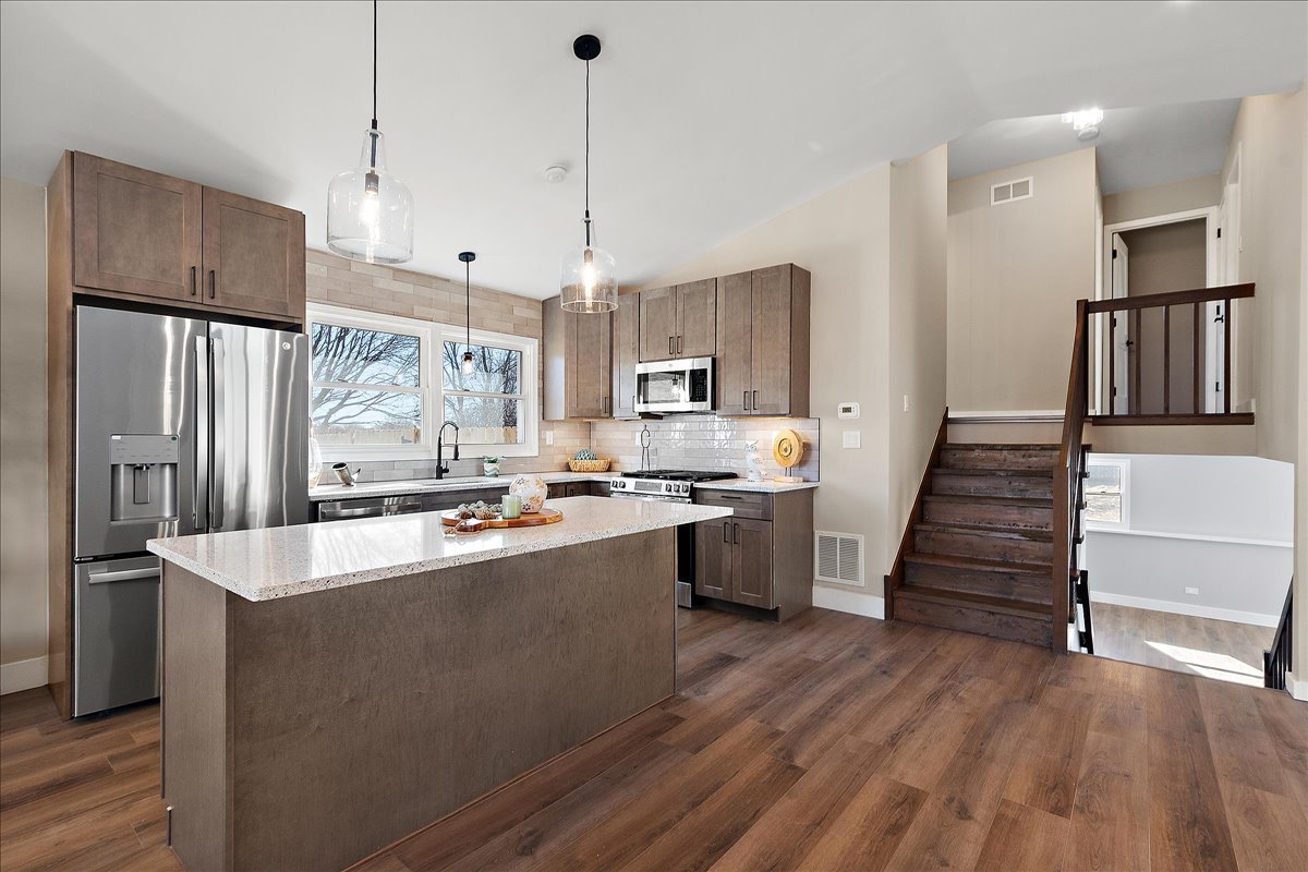 17212 Cottage Court, Tinley Park, IL 60487