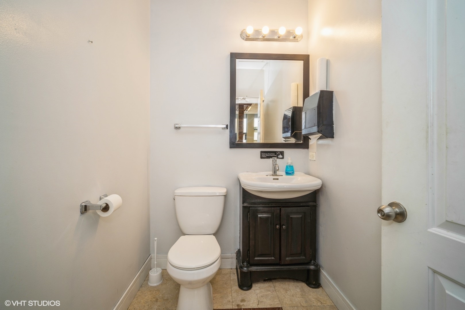 2954 W Irving Park Road, Chicago, IL 60618