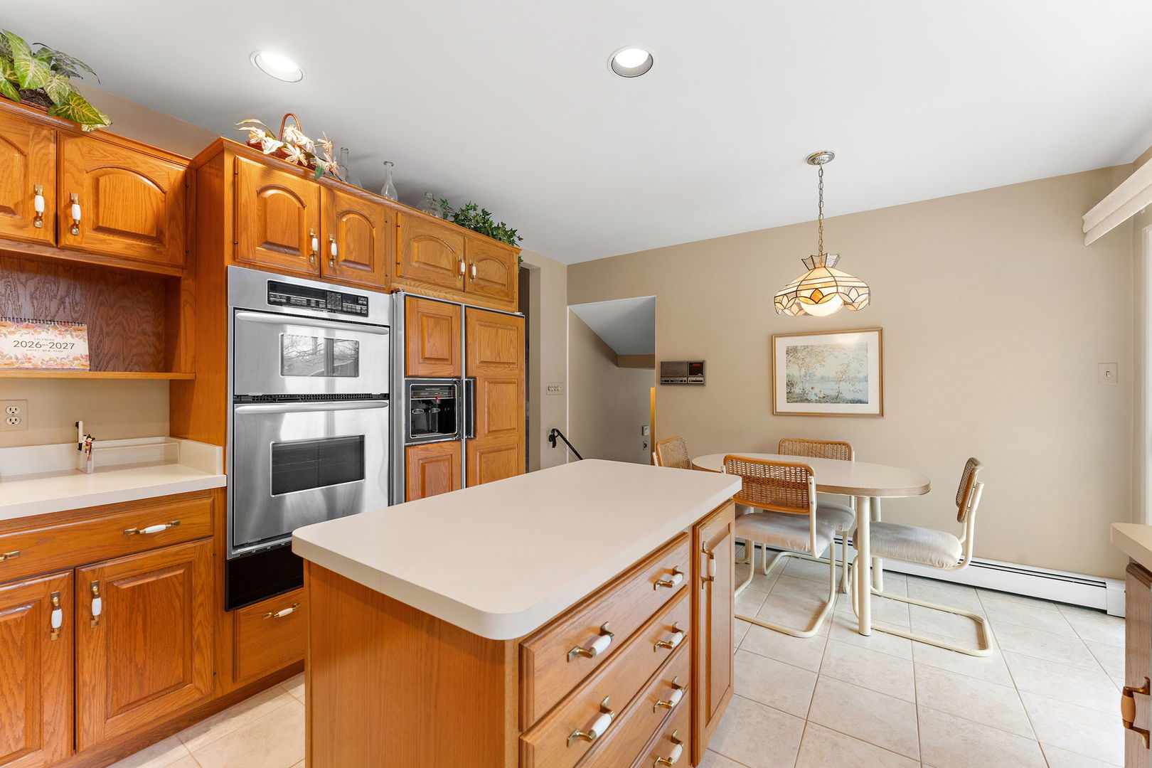 18655 Oakwood Avenue, Lansing, IL 60438