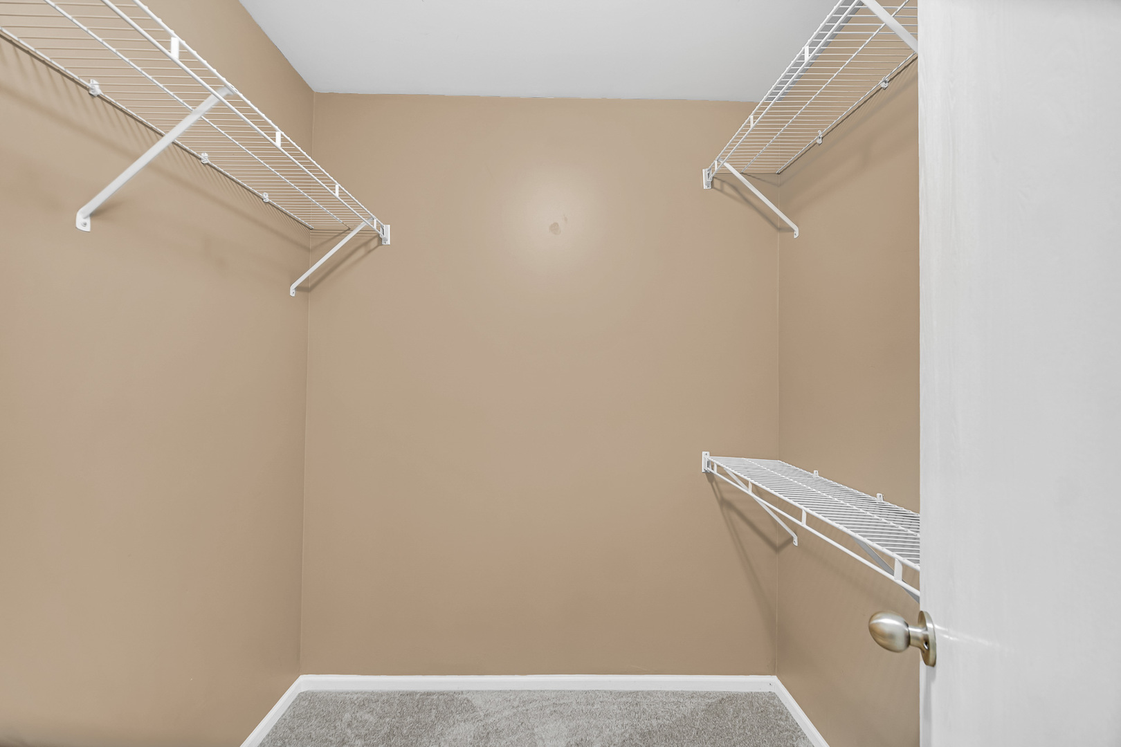 370 Wilmington Drive #D2, Bartlett, IL 60103