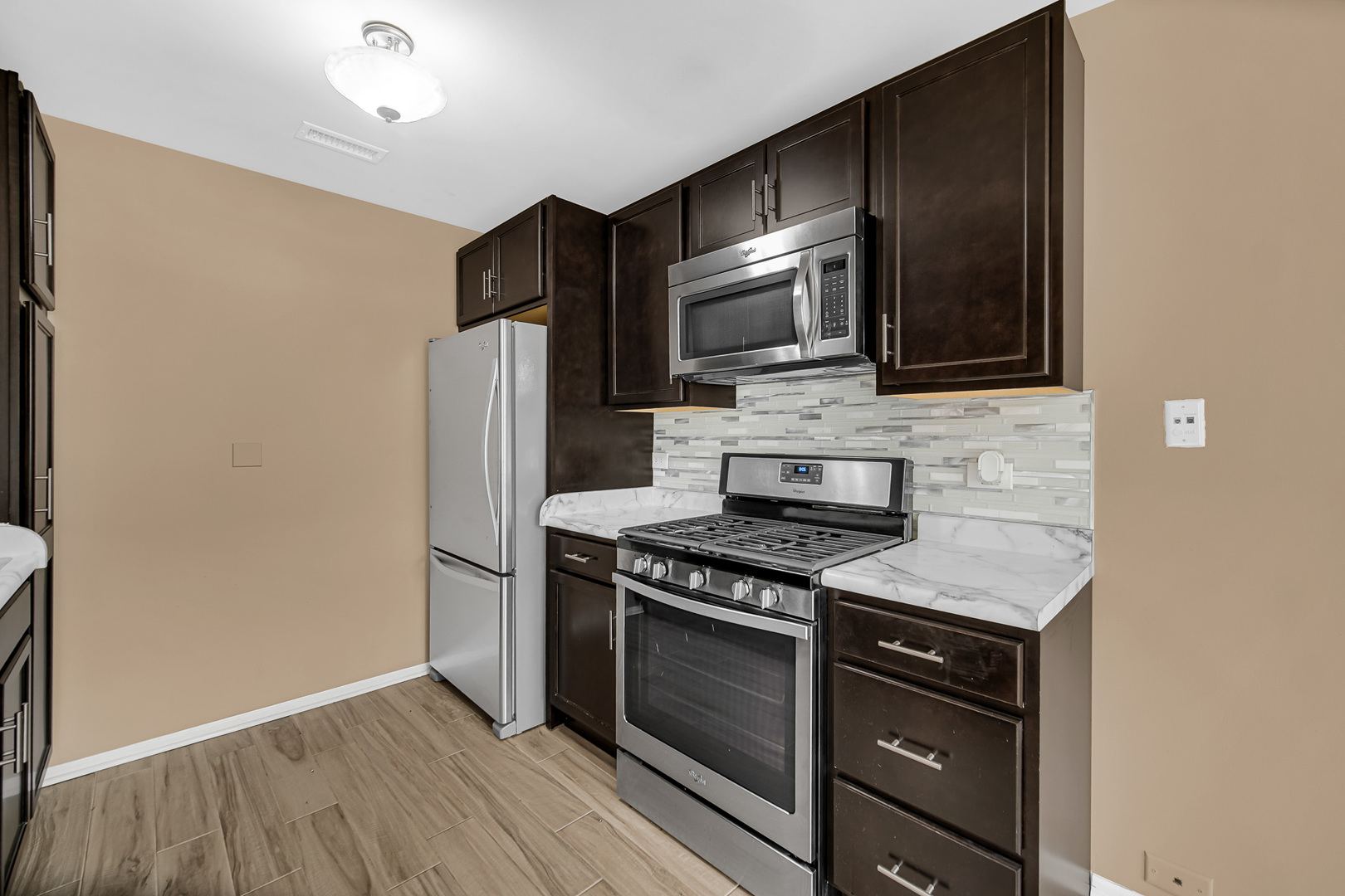 370 Wilmington Drive #D2, Bartlett, IL 60103