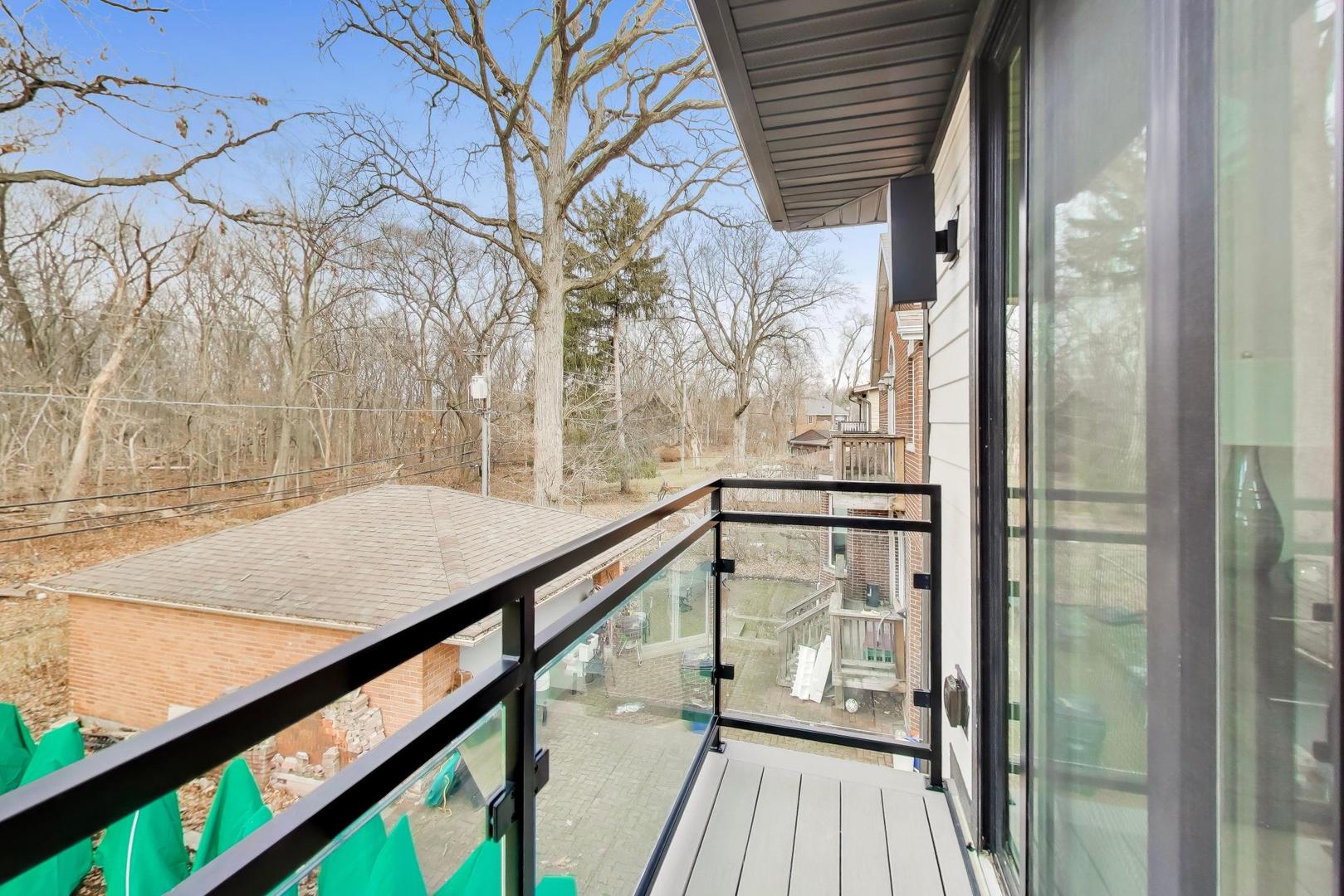 1234 S Western Avenue, Park Ridge, IL 60068