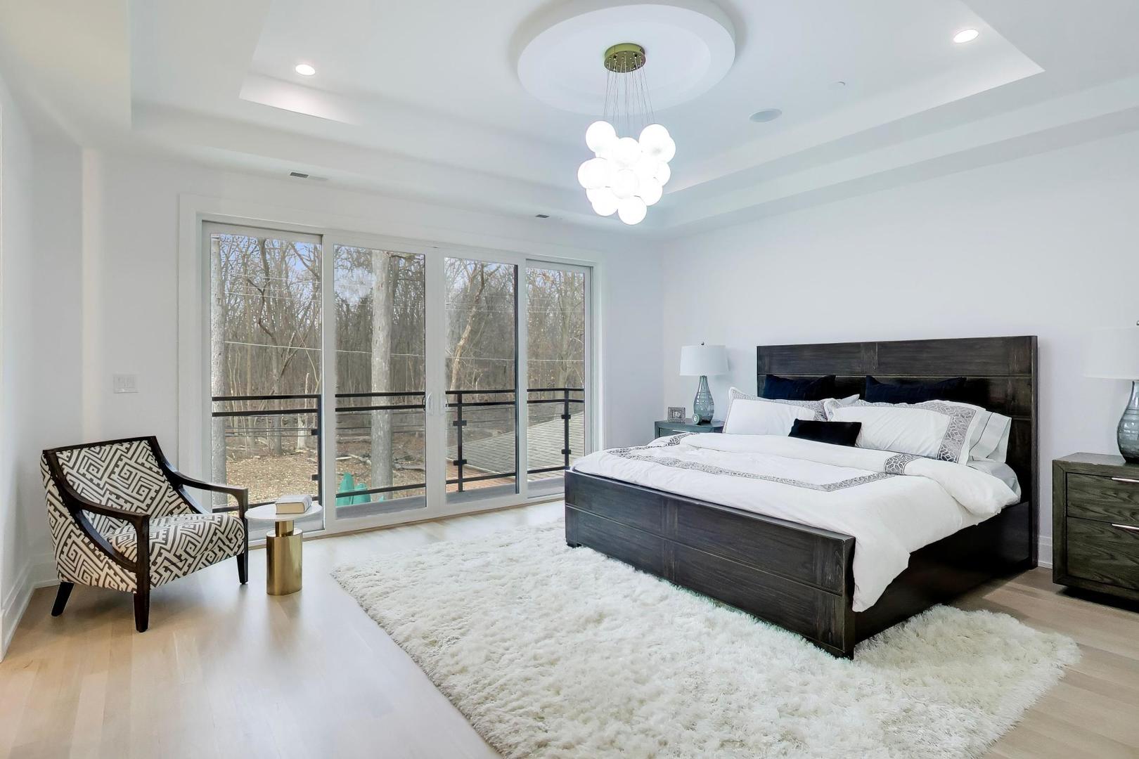 1234 S Western Avenue, Park Ridge, IL 60068