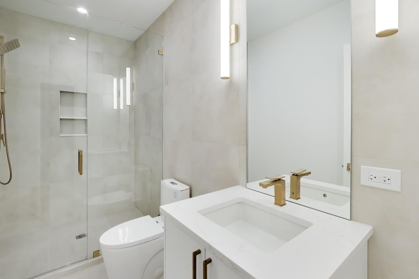 1234 S Western Avenue, Park Ridge, IL 60068