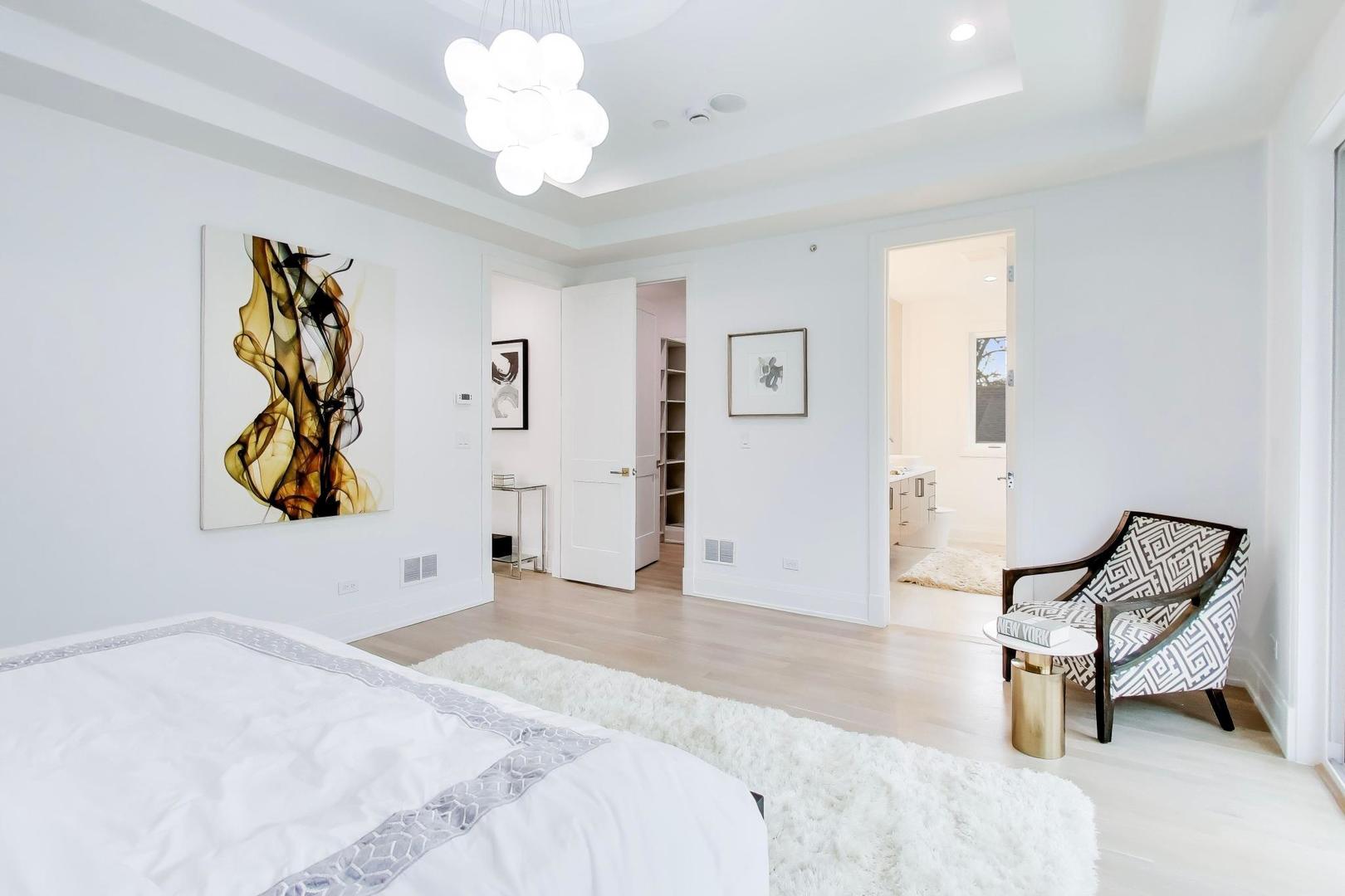 1234 S Western Avenue, Park Ridge, IL 60068