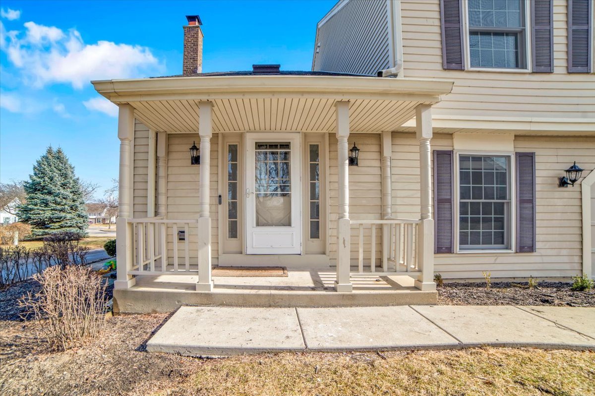 2664 College Hill Circle #381, Schaumburg, IL 60173