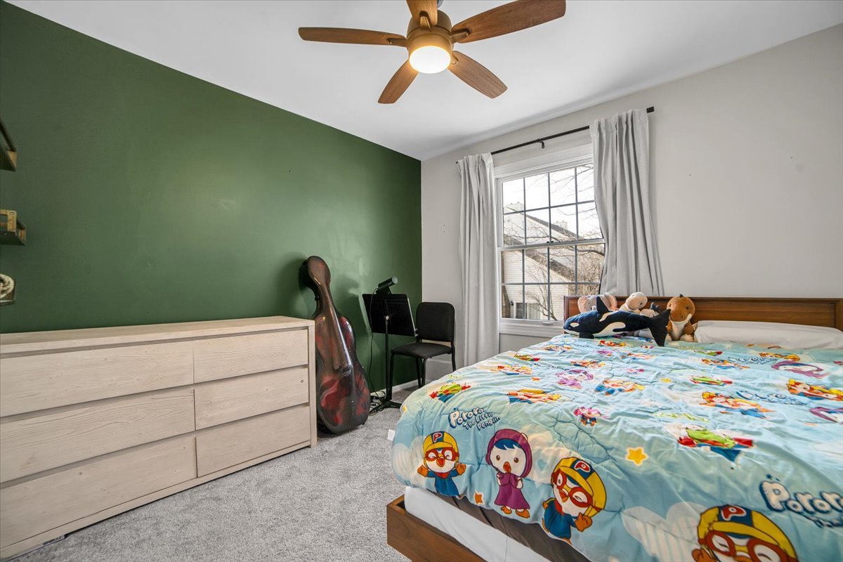 2664 College Hill Circle #381, Schaumburg, IL 60173