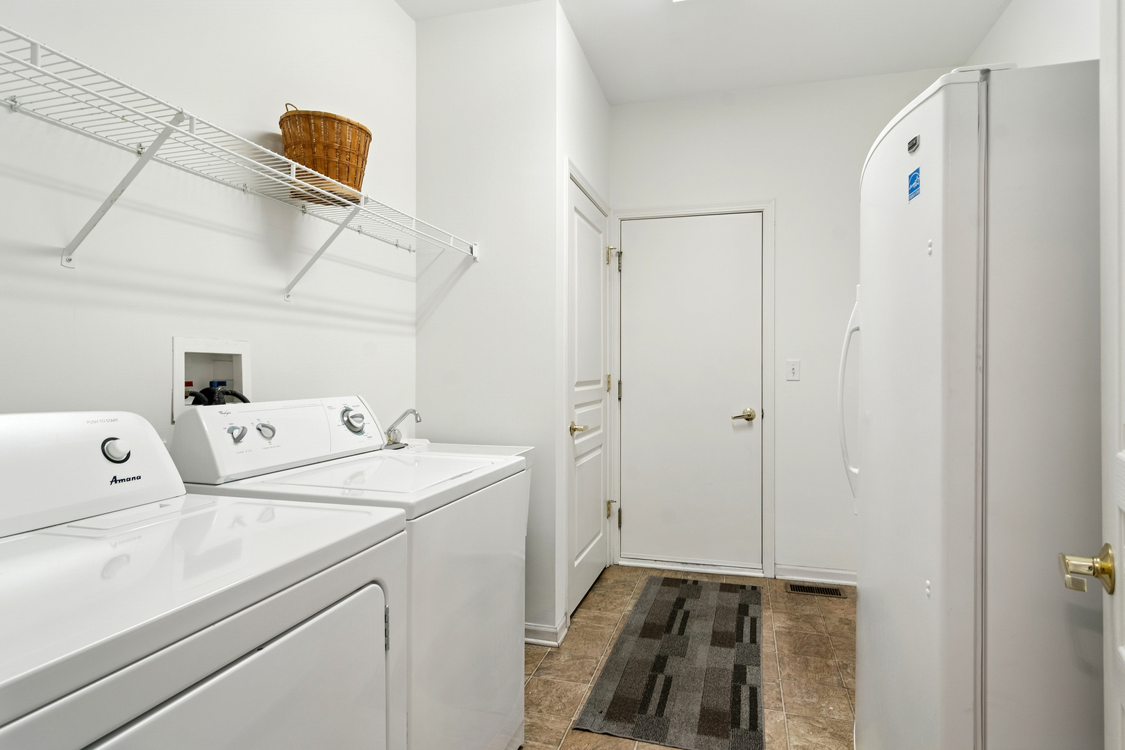 12810 Green Meadow Avenue, Huntley, IL 60142