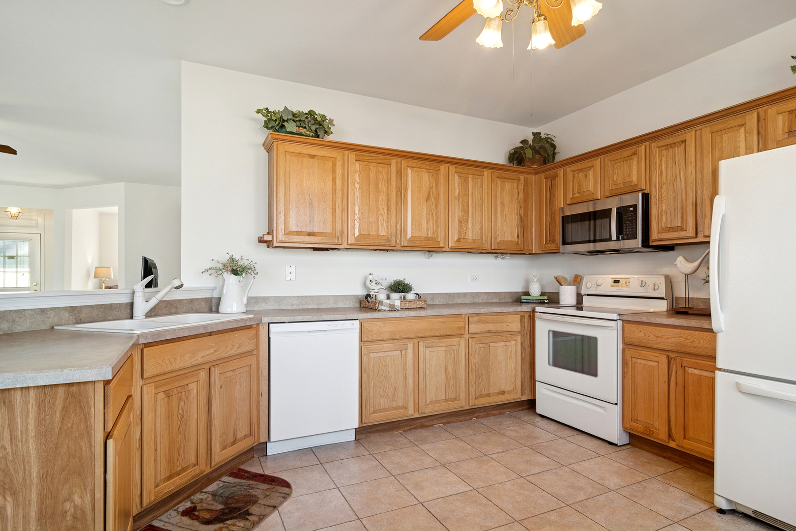 12810 Green Meadow Avenue, Huntley, IL 60142