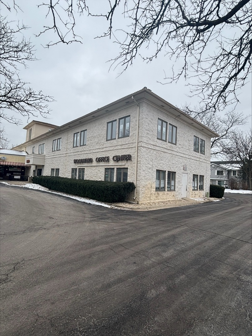 1999 75th Street #201, Woodridge, IL 60517