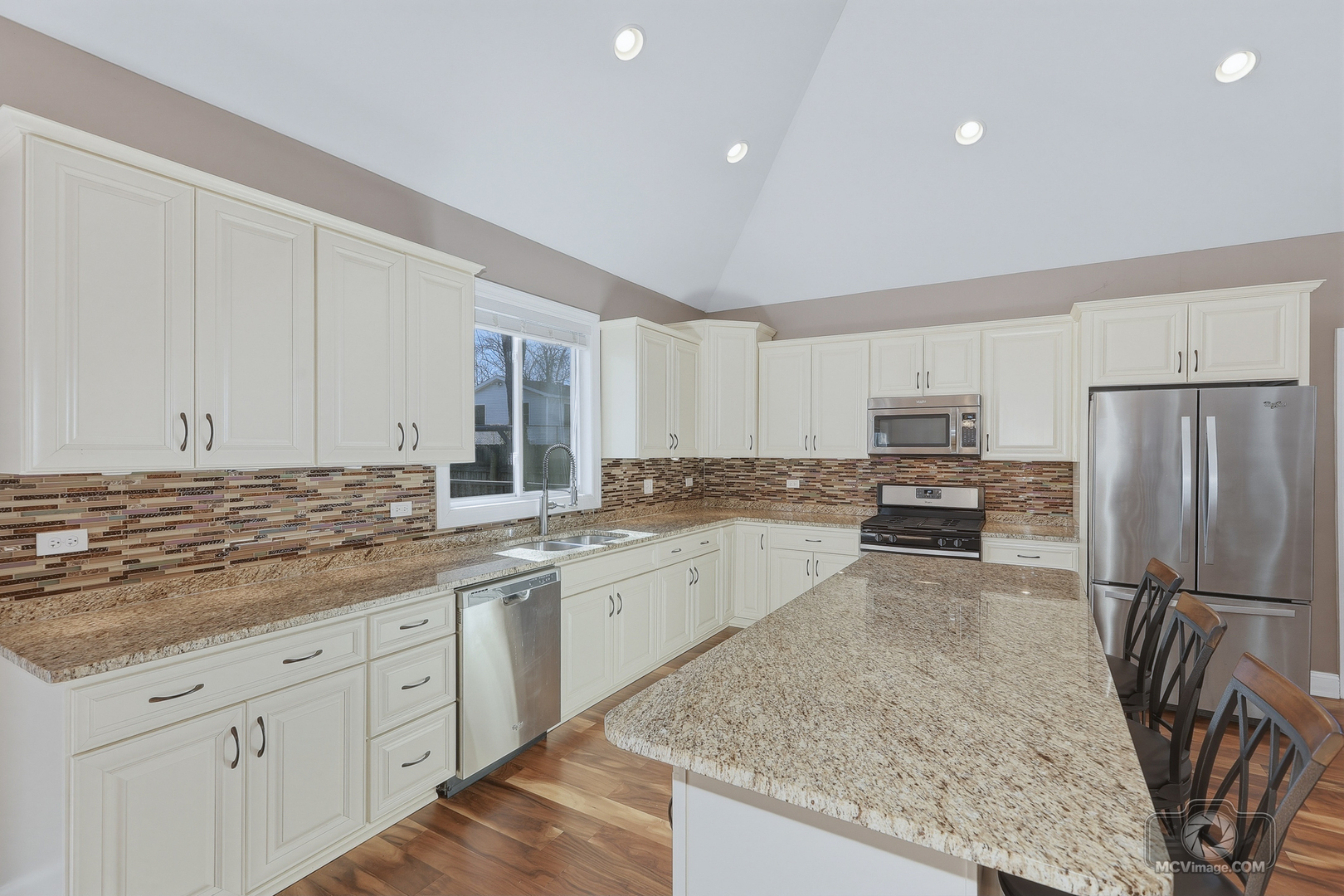 417 Thornton Street, Lockport, IL 60441