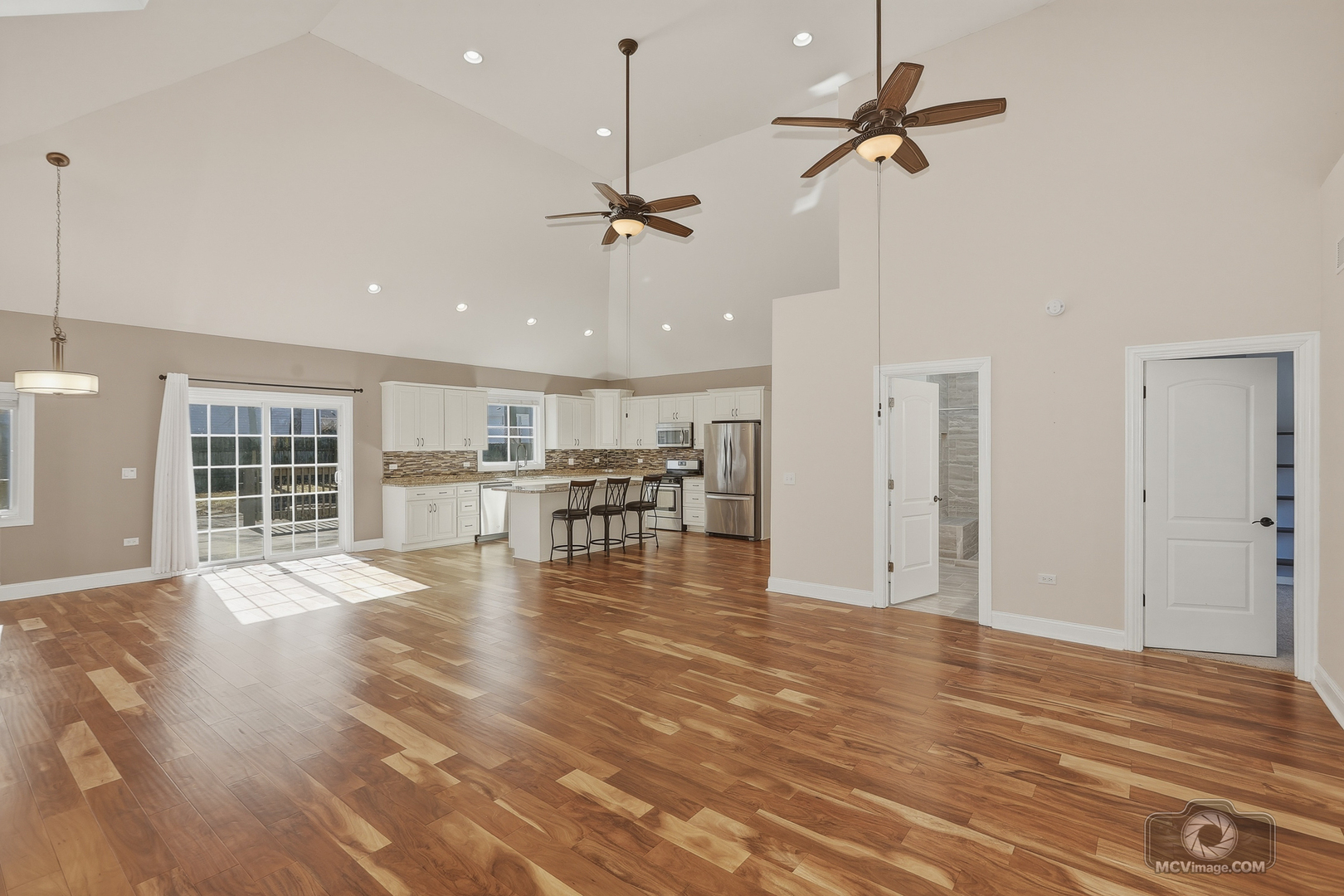 417 Thornton Street, Lockport, IL 60441