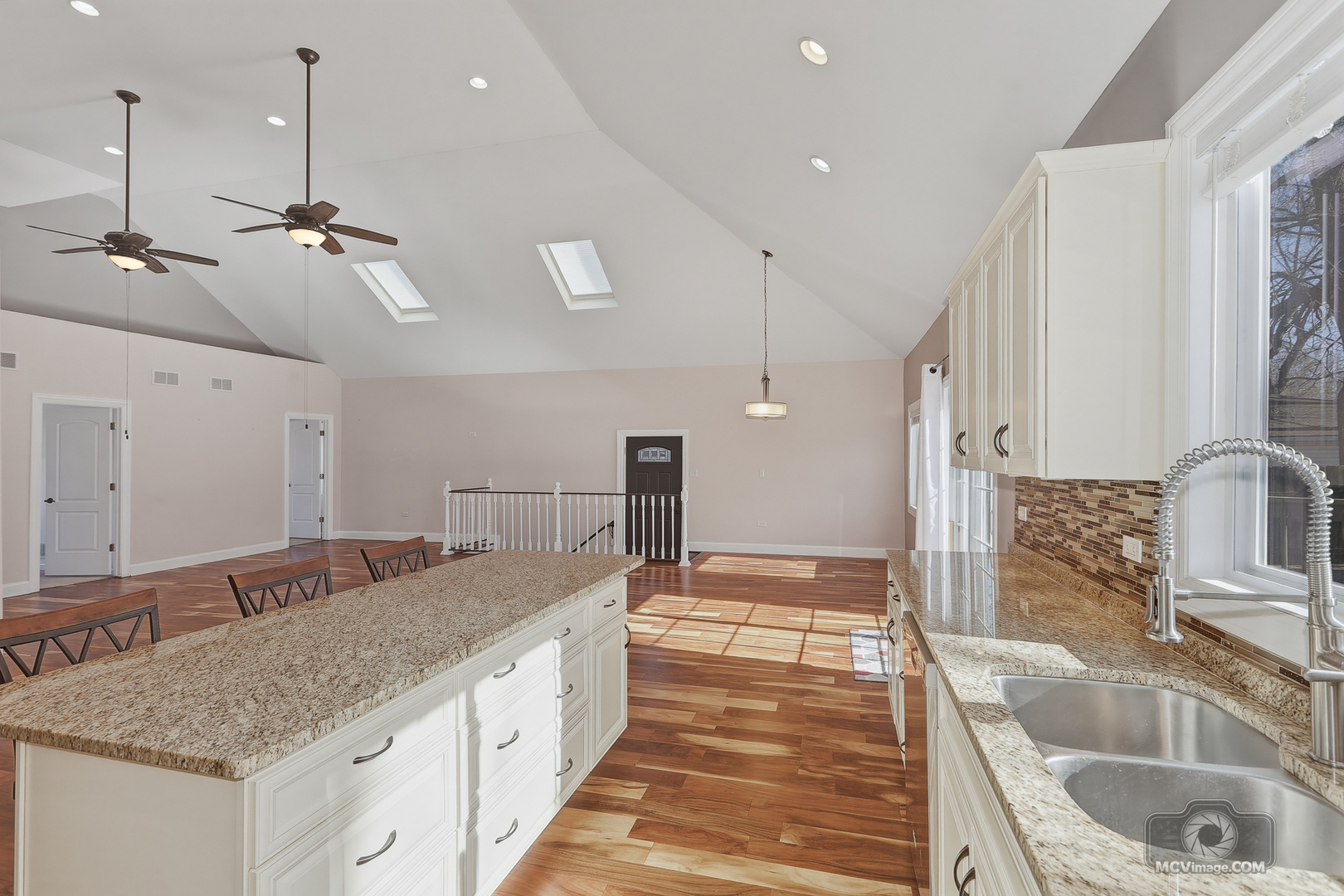 417 Thornton Street, Lockport, IL 60441