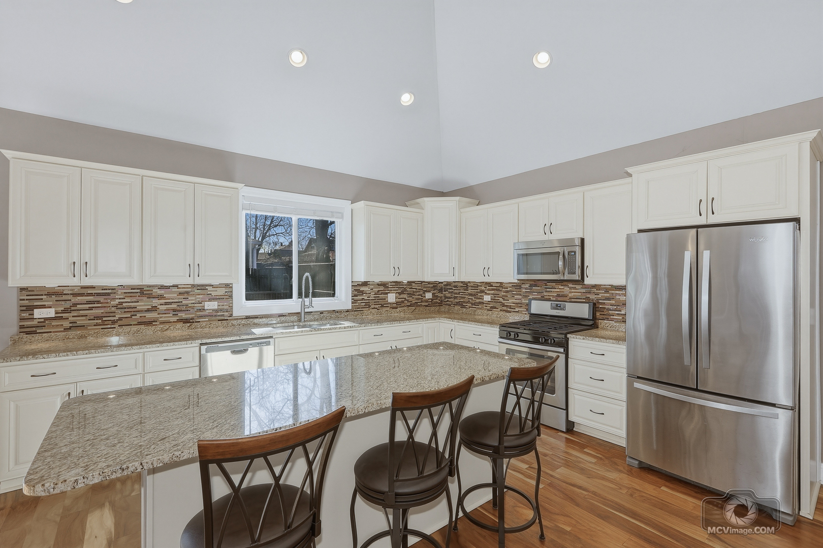 417 Thornton Street, Lockport, IL 60441