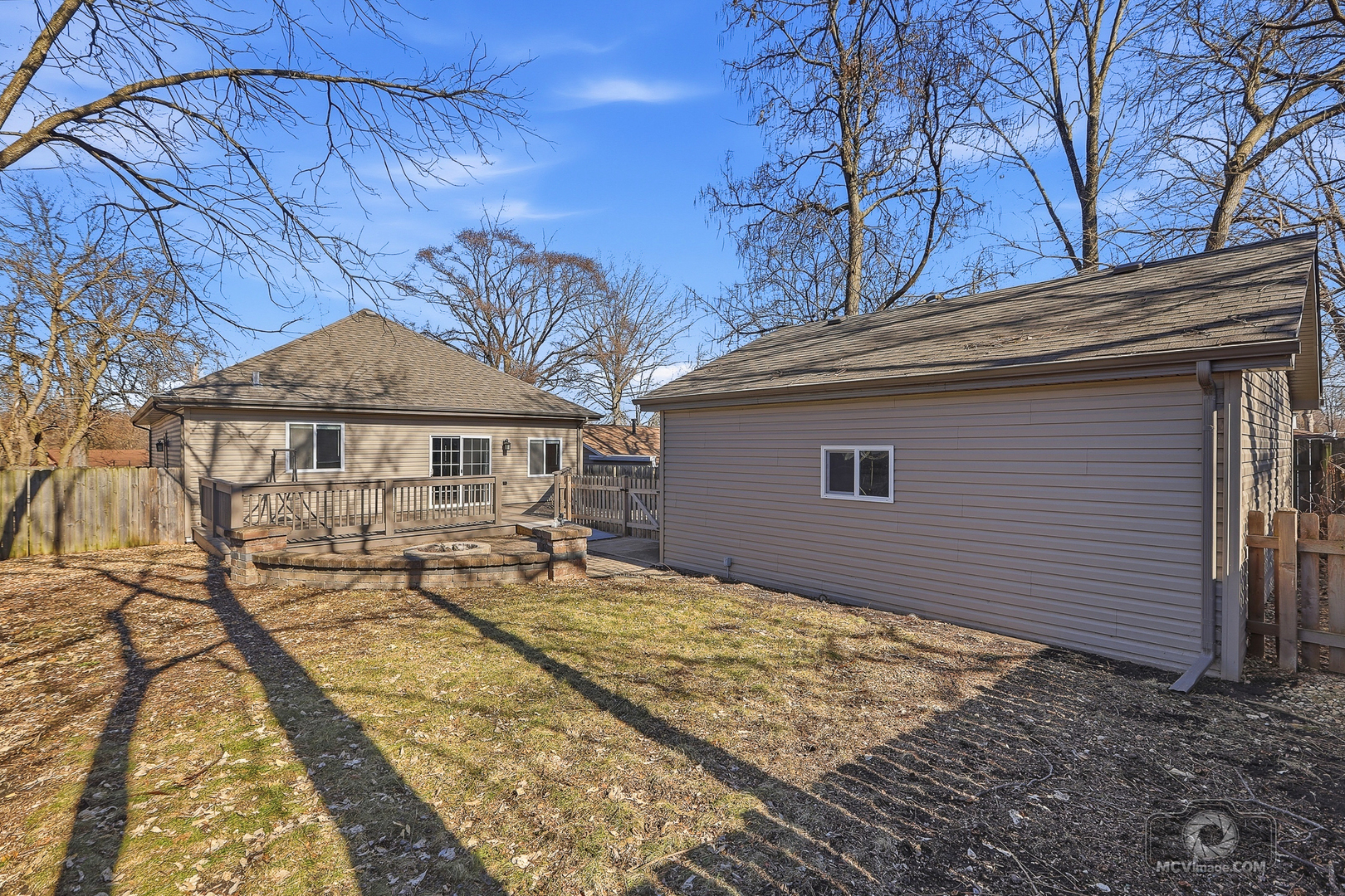 417 Thornton Street, Lockport, IL 60441