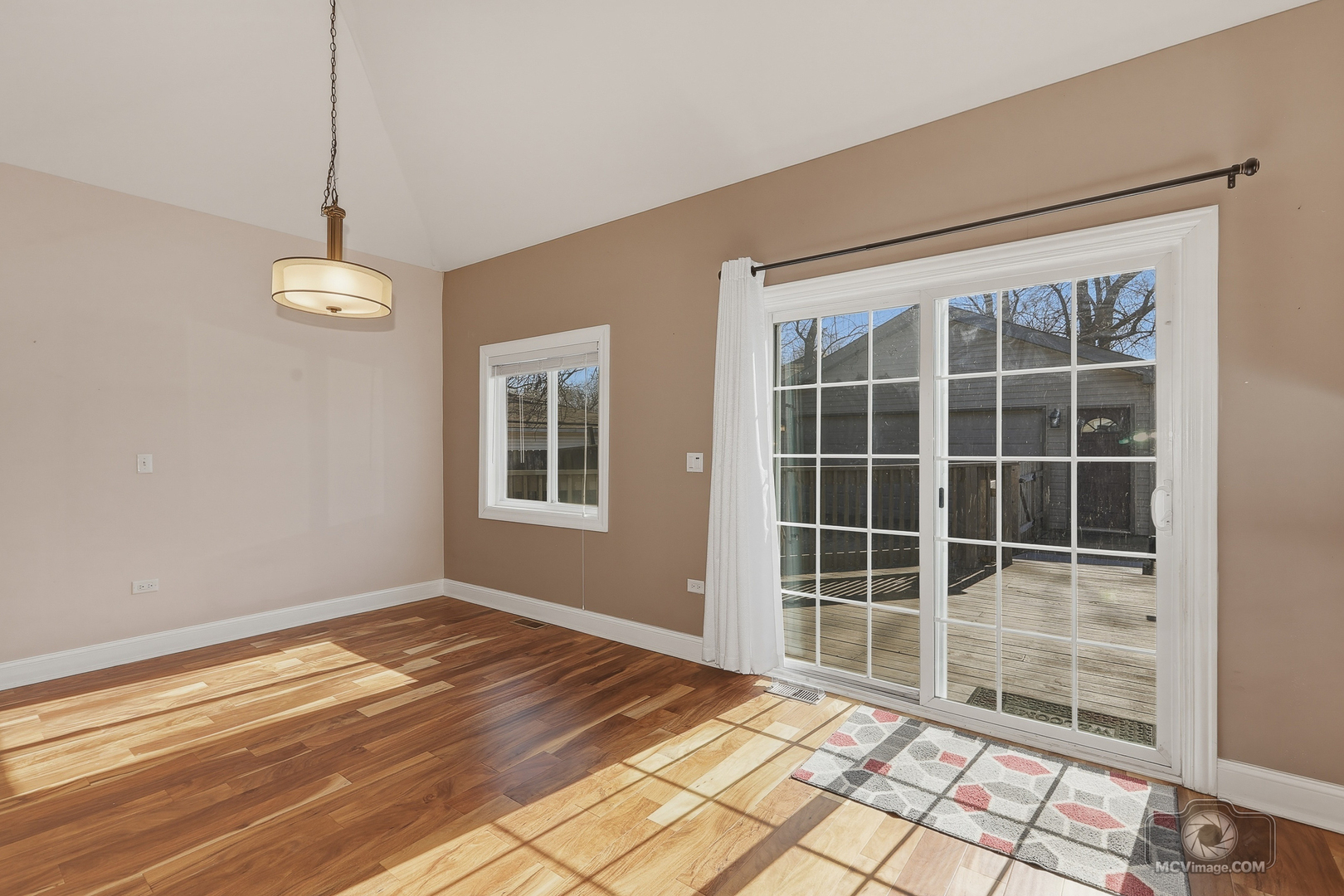 417 Thornton Street, Lockport, IL 60441