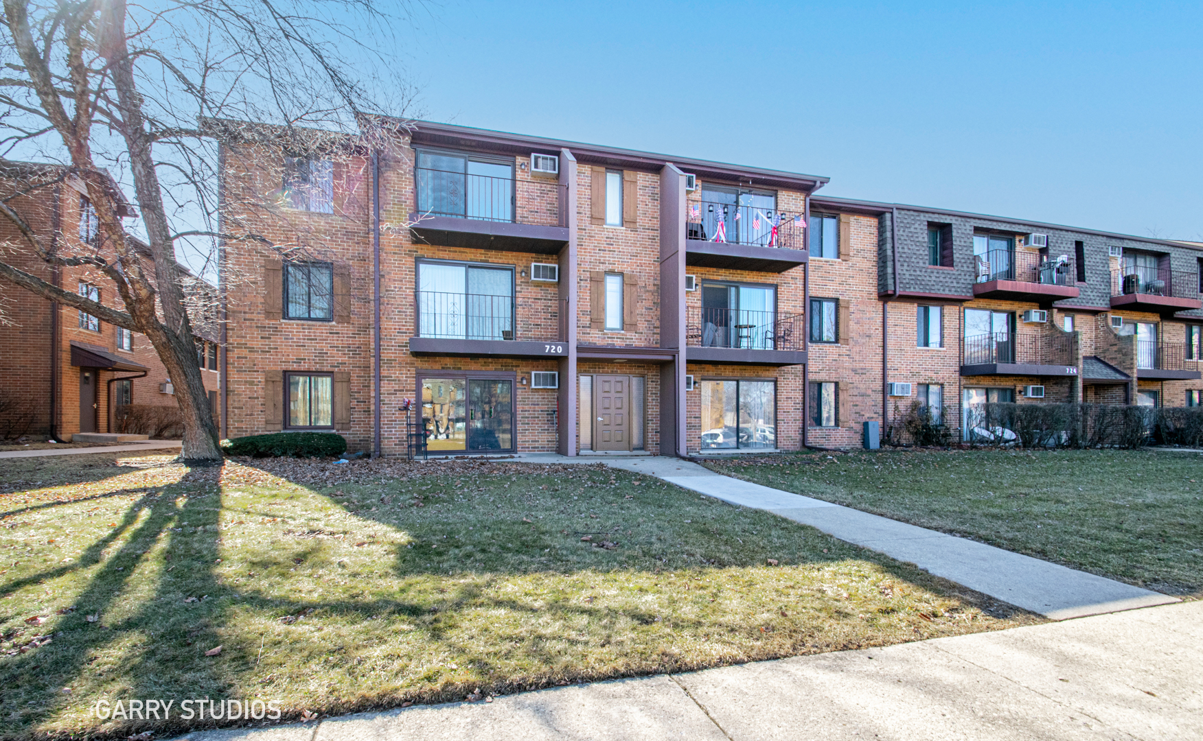 720 N Briar Hill Lane #5, Addison, IL 60101