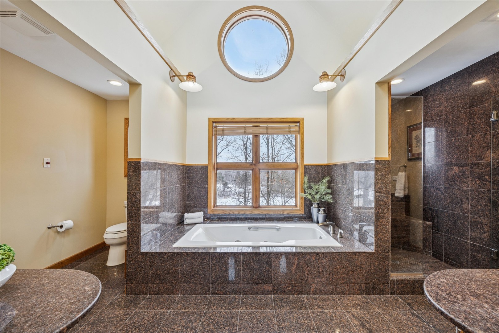 8425 Hickory Court, Burr Ridge, IL 60527