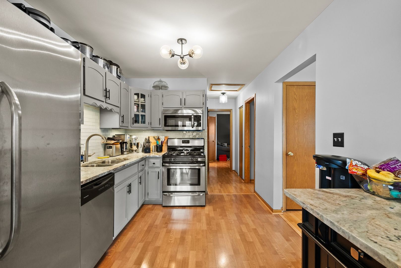 22380 Karlov Avenue, Richton Park, IL 60471