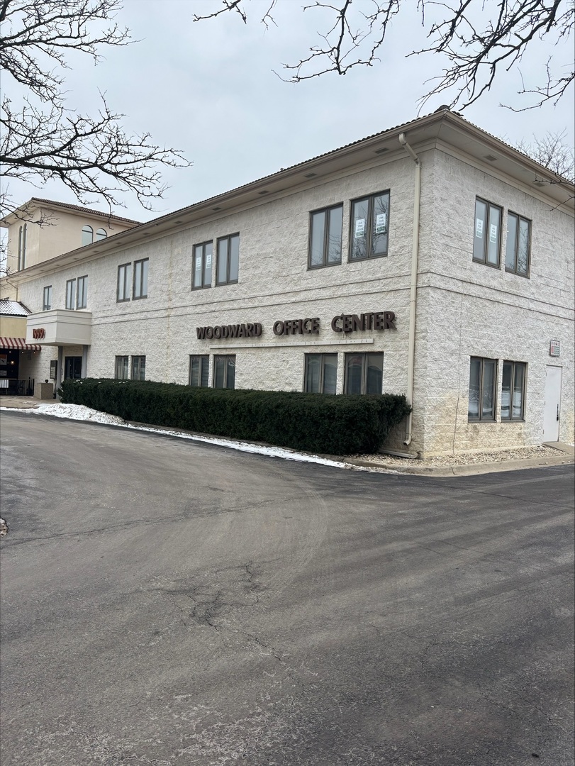 1999 75th Street #204, Woodridge, IL 60517