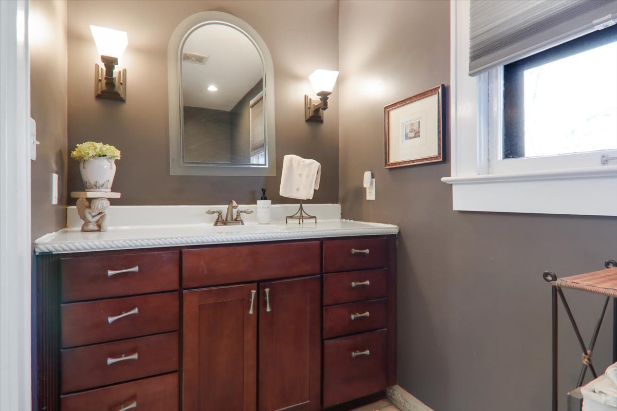 14 Broadway Place, Normal, IL 61761