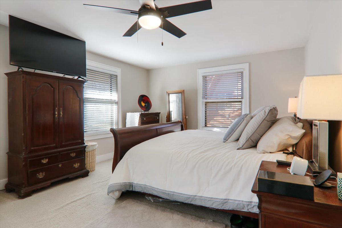 14 Broadway Place, Normal, IL 61761