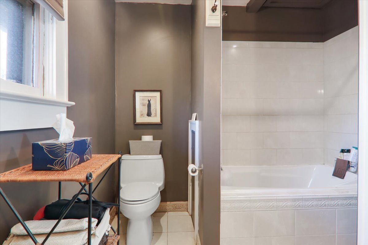 14 Broadway Place, Normal, IL 61761