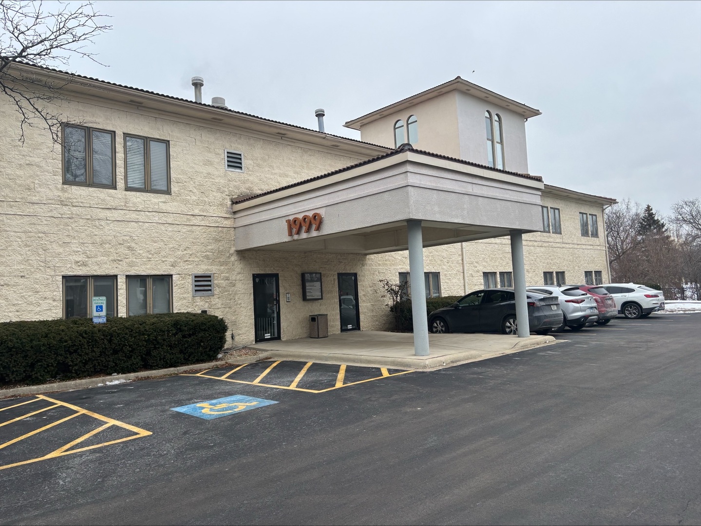 1999 75th Street #202, Woodridge, IL 60517