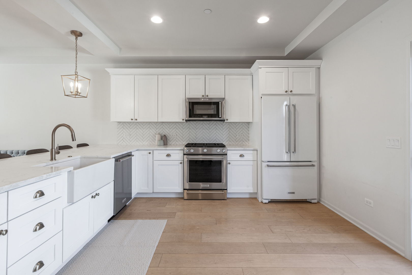 488 Newton Avenue, Glen Ellyn, IL 60137