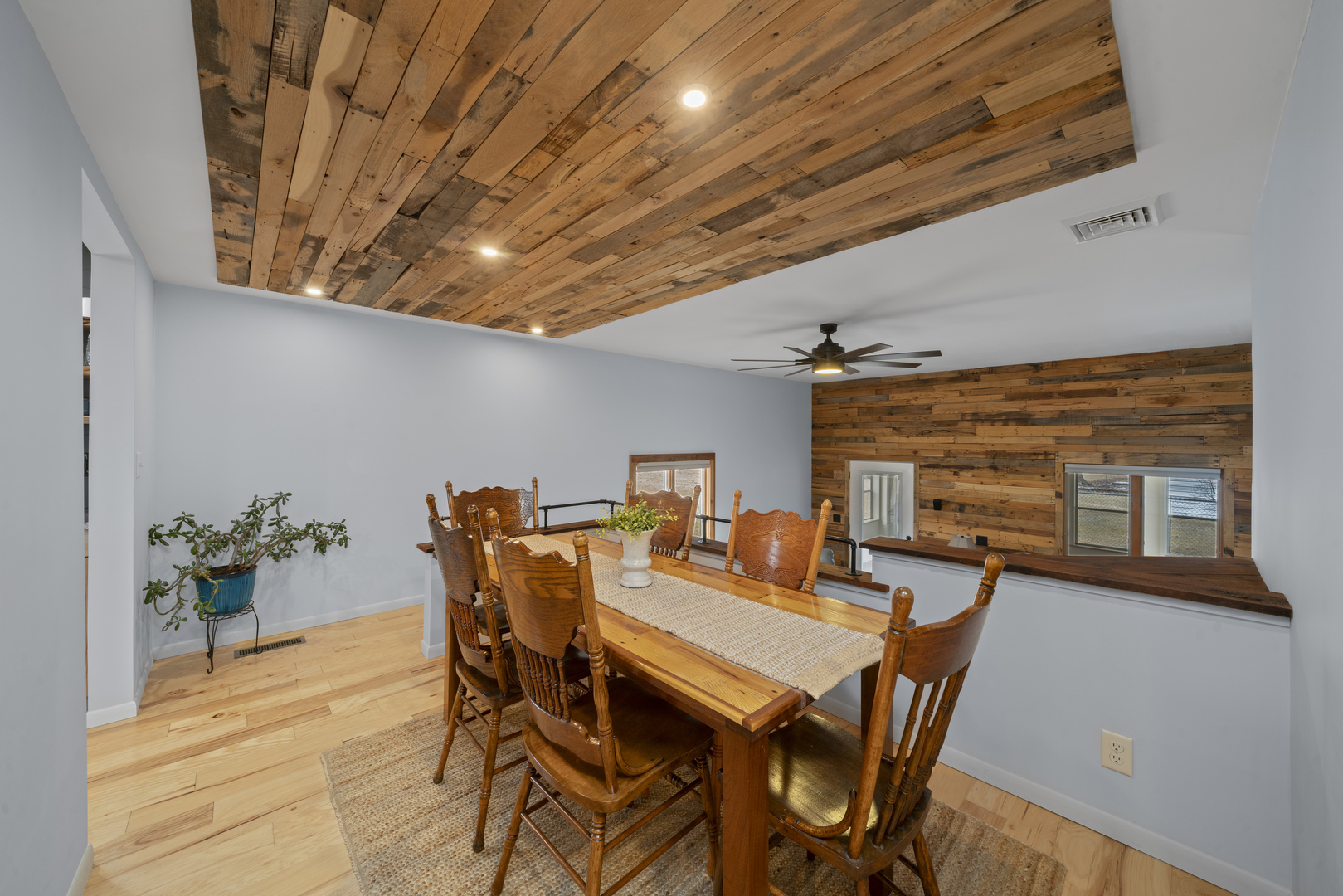 193 Chicago Road, Paw Paw, IL 61353