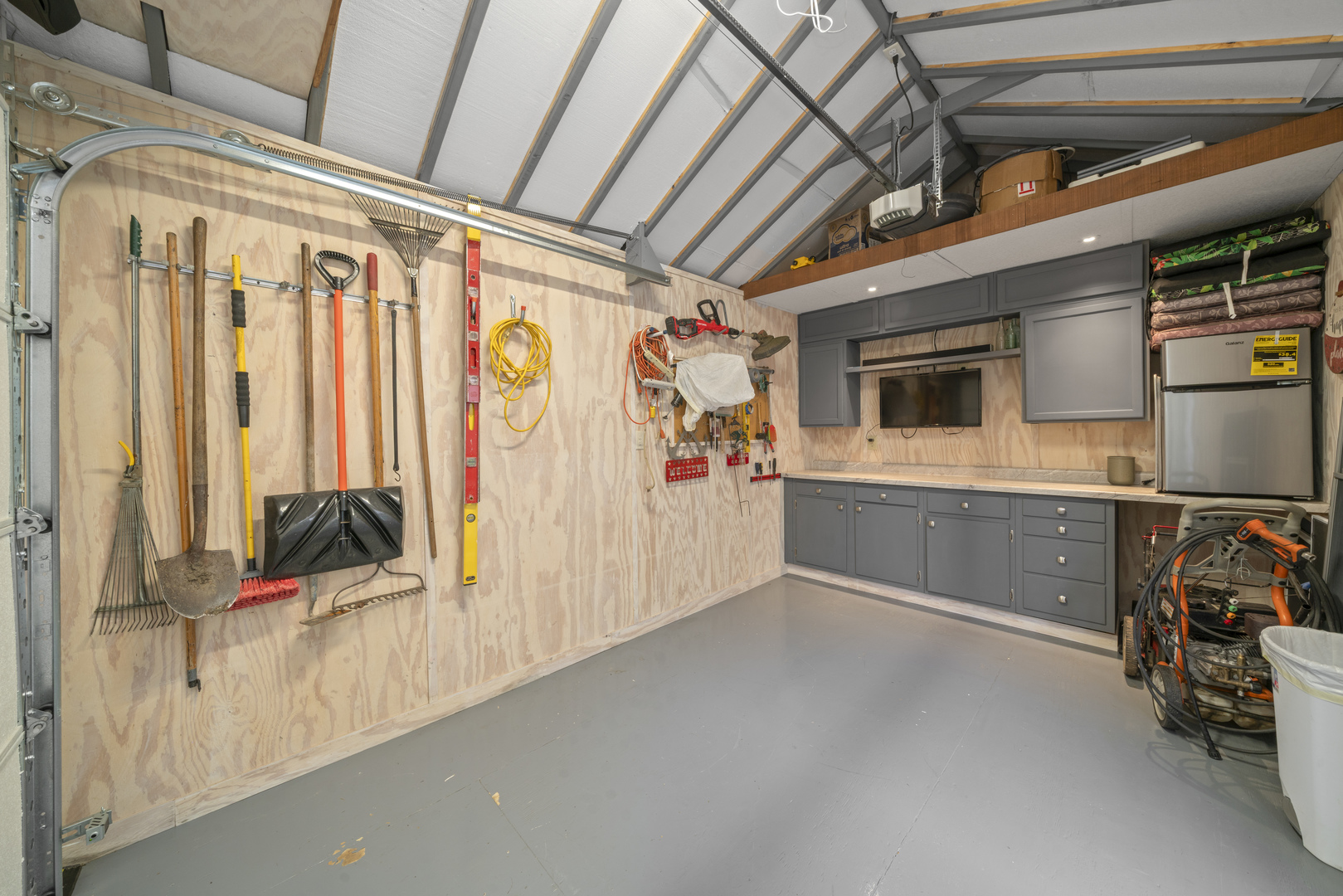 193 Chicago Road, Paw Paw, IL 61353