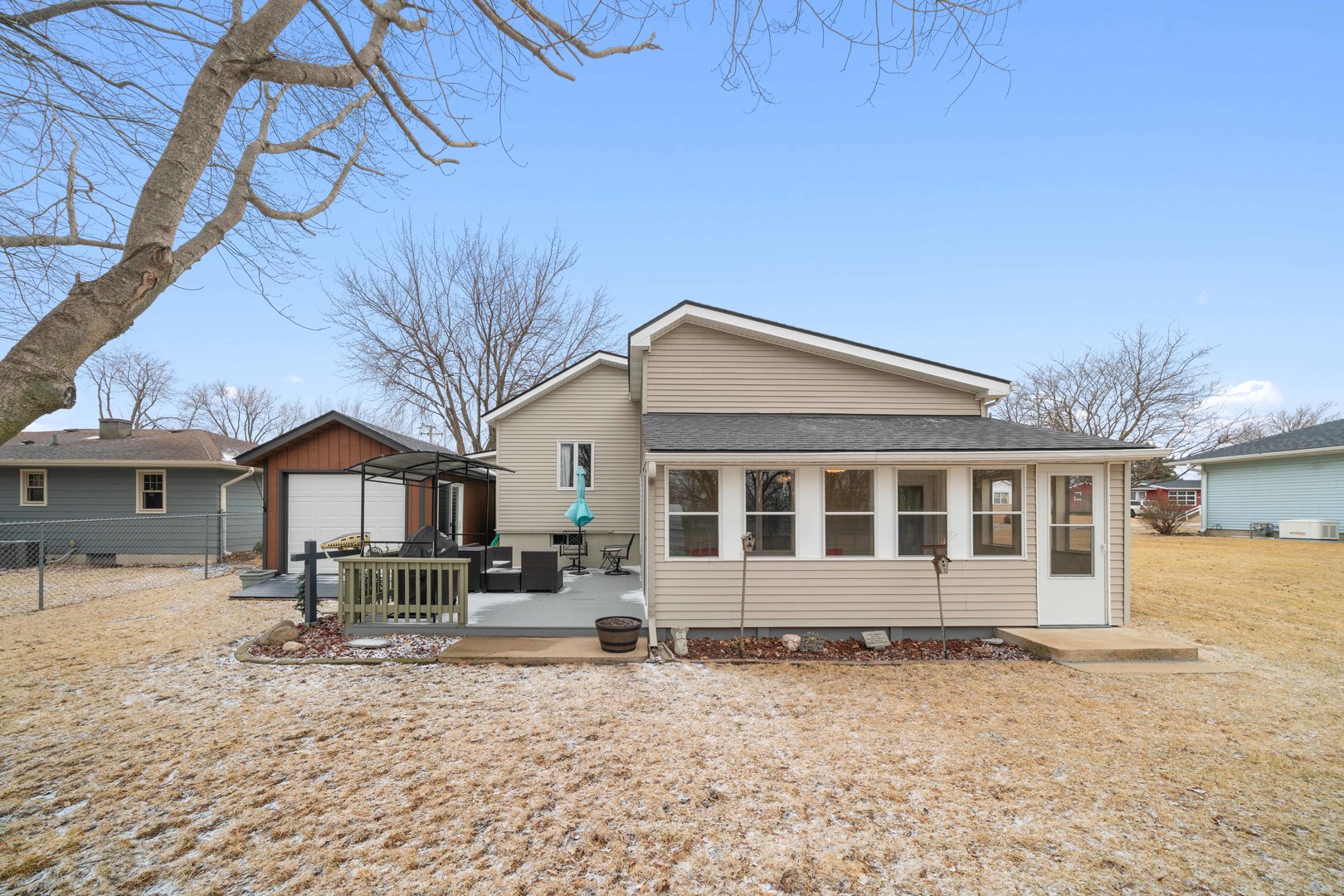 193 Chicago Road, Paw Paw, IL 61353