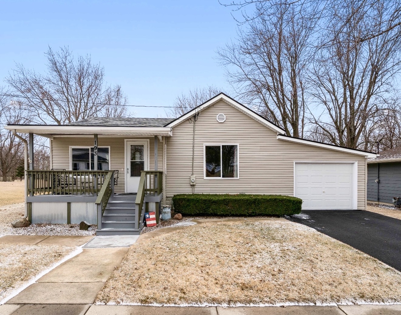 193 Chicago Road, Paw Paw, IL 61353