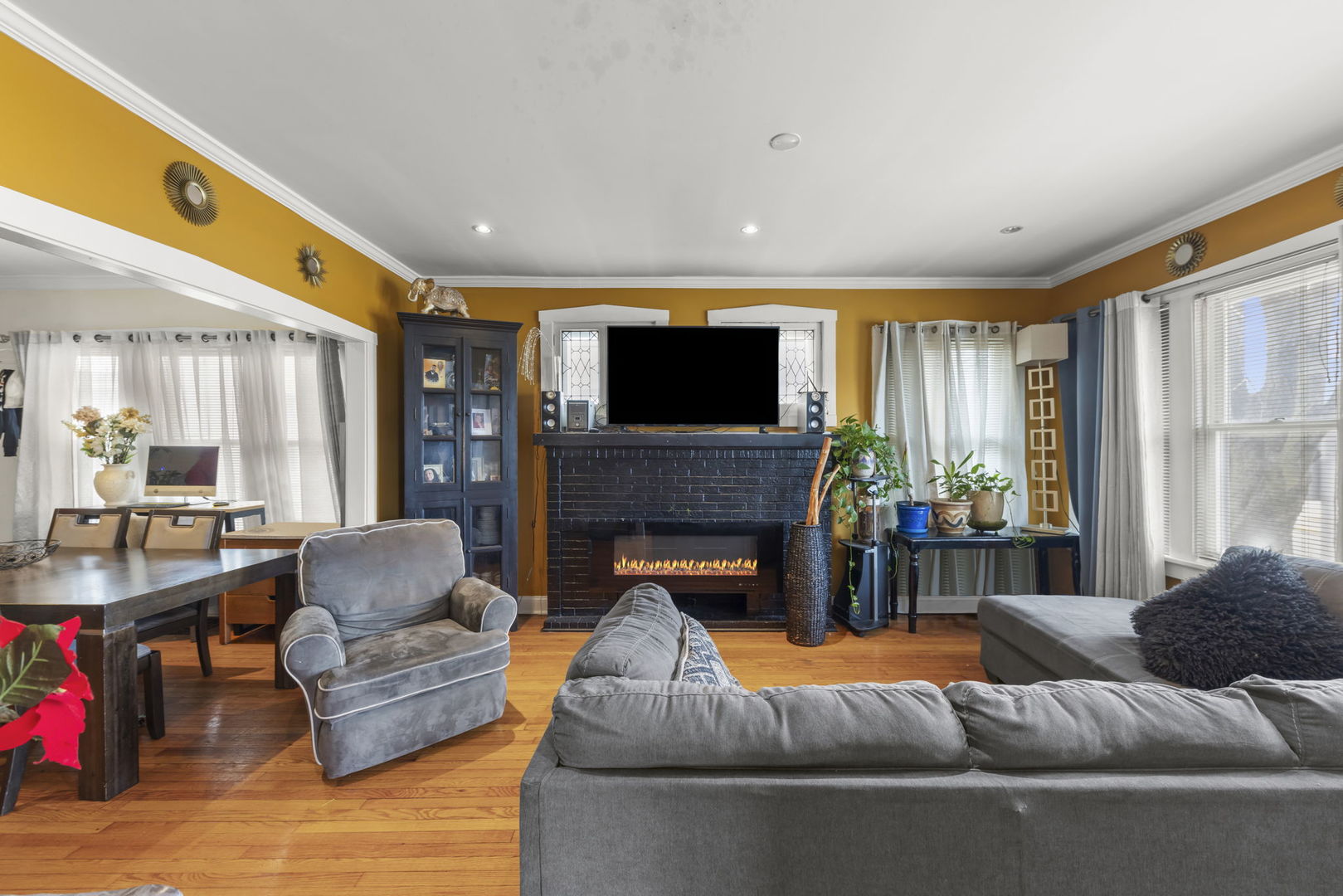 630 Thomas Avenue, Forest Park, IL 60130