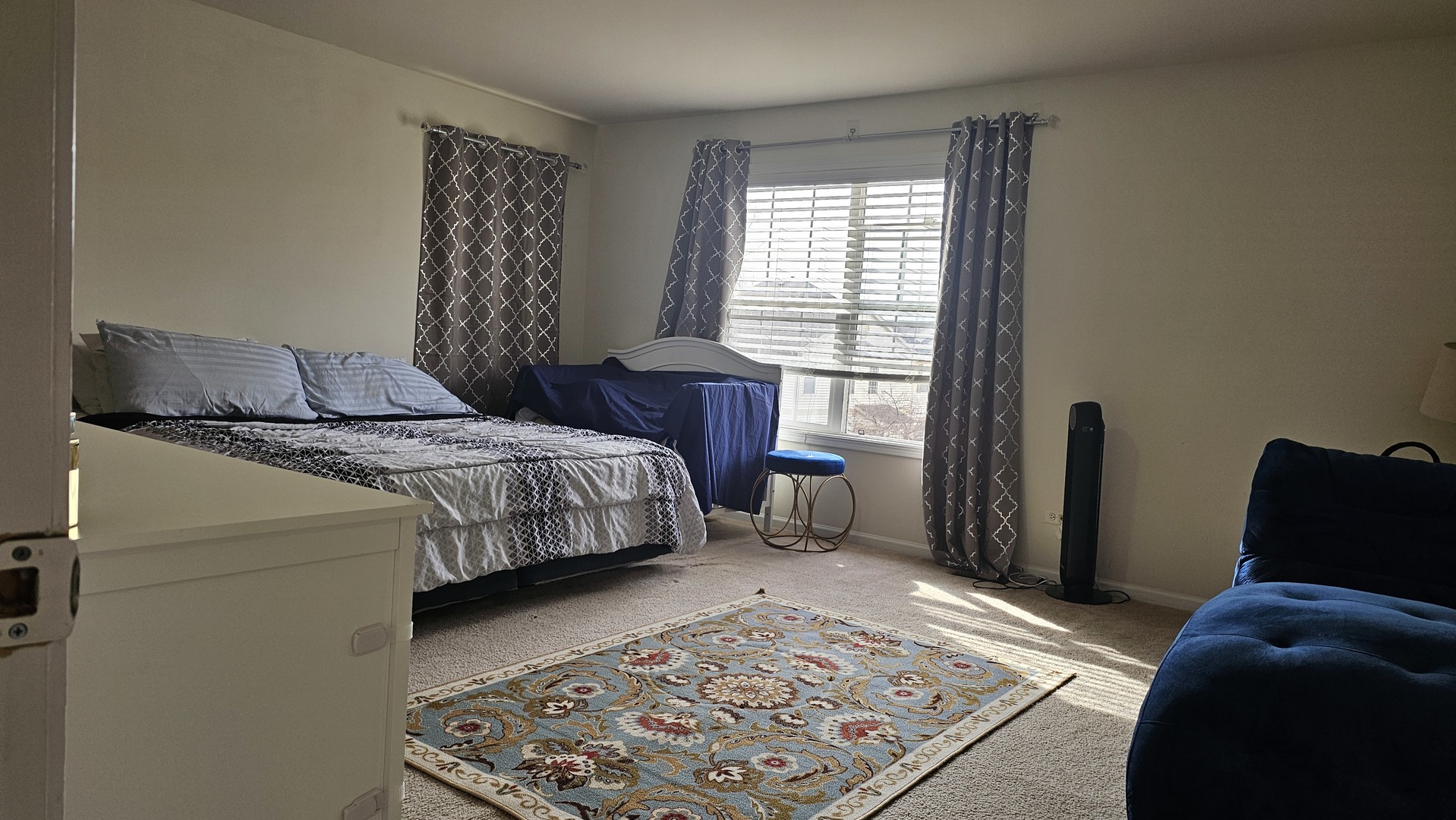 1268 Bradley Circle, Elgin, IL 60120