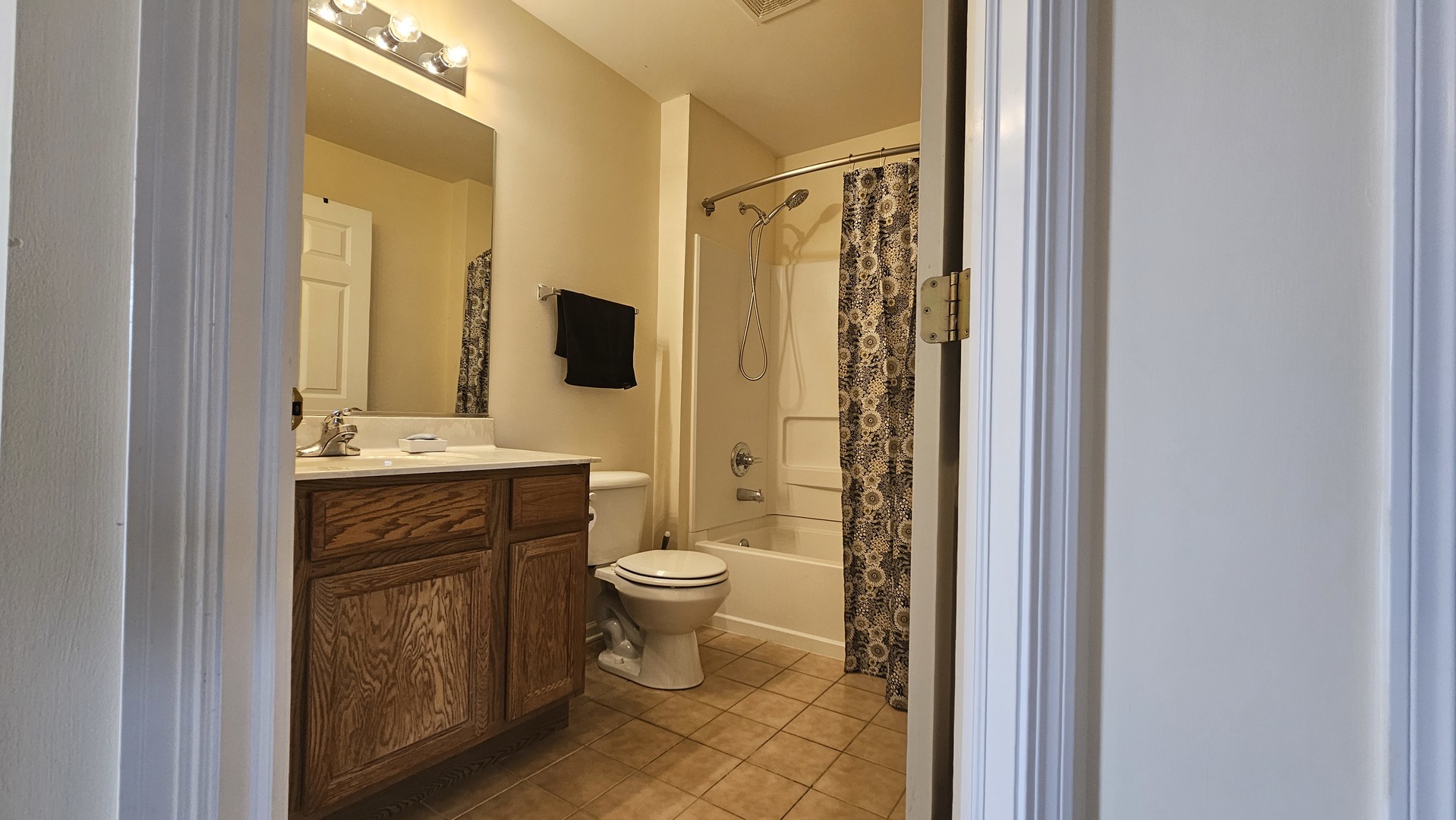 1268 Bradley Circle, Elgin, IL 60120