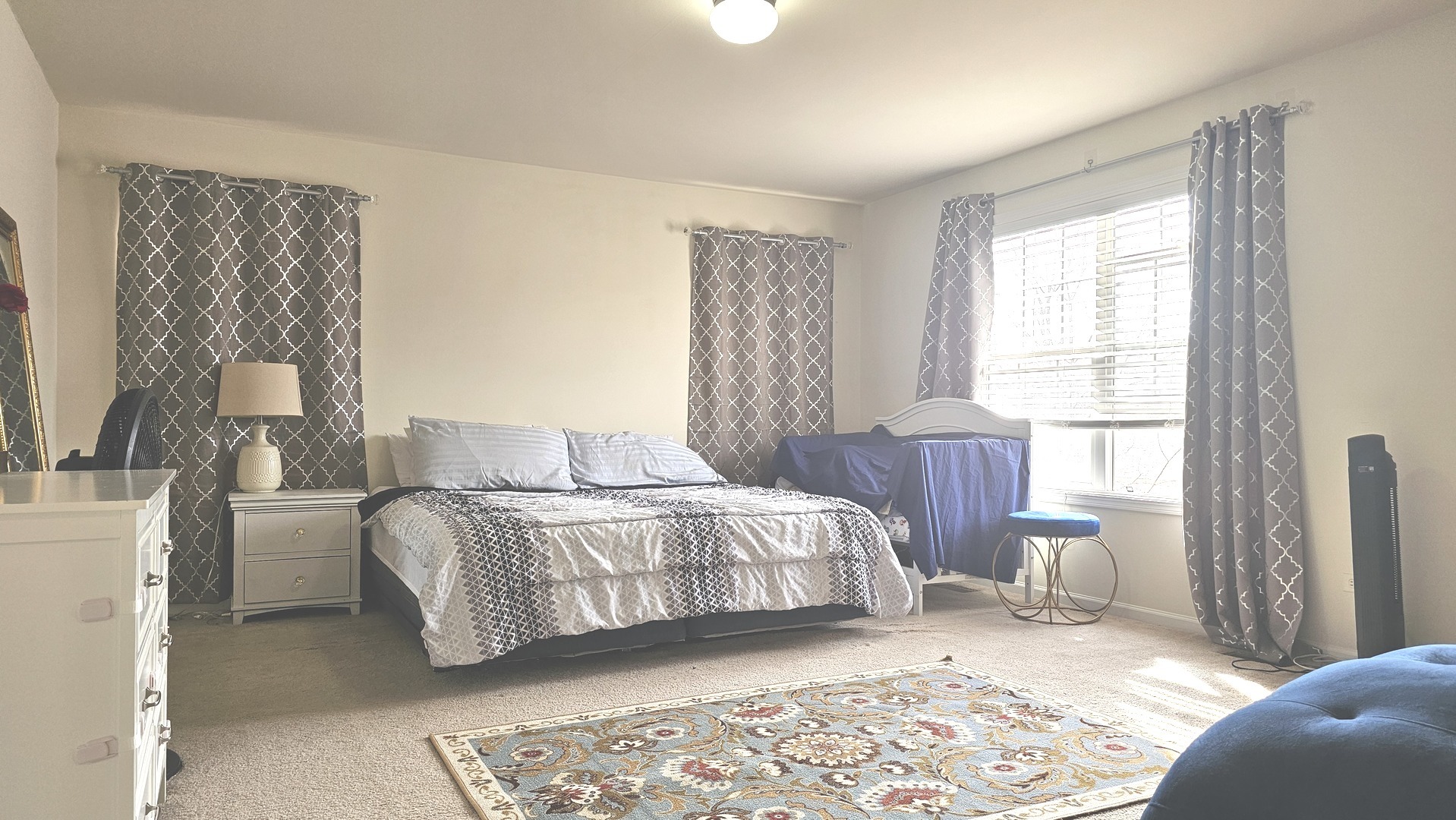 1268 Bradley Circle, Elgin, IL 60120