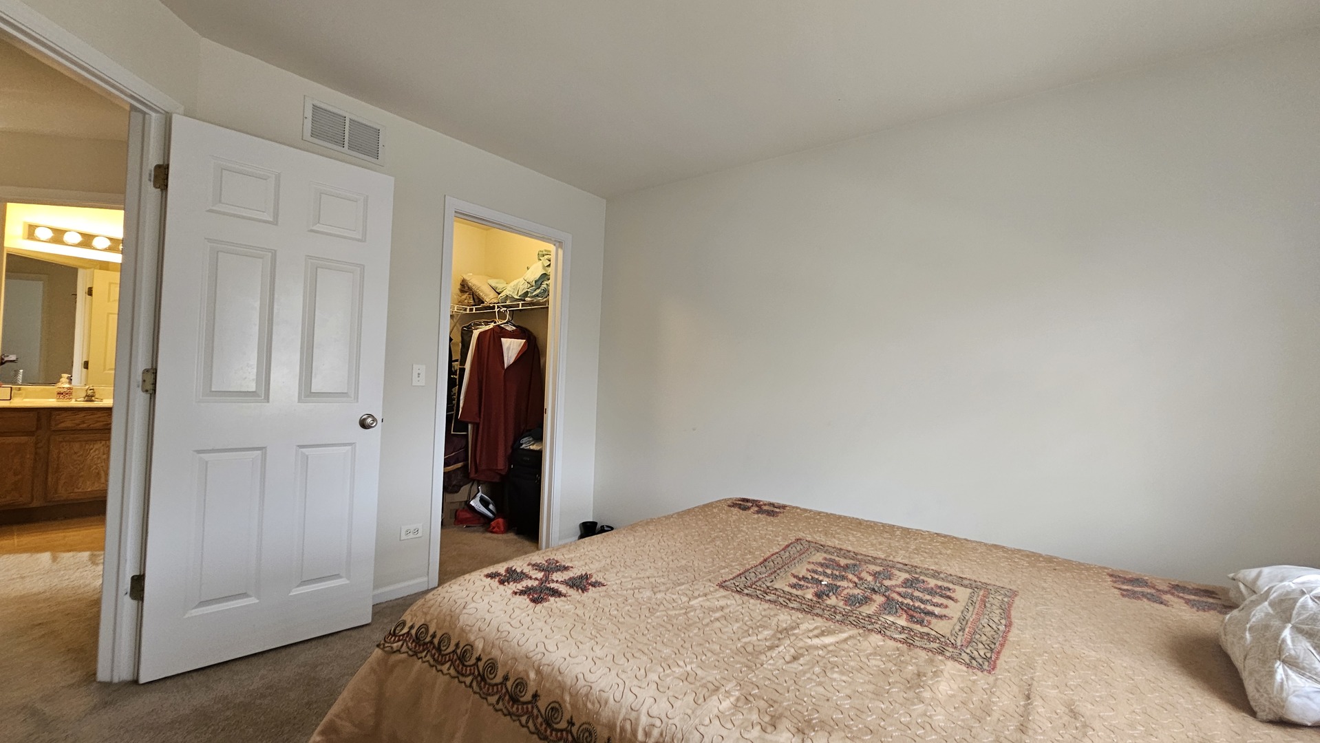 1268 Bradley Circle, Elgin, IL 60120