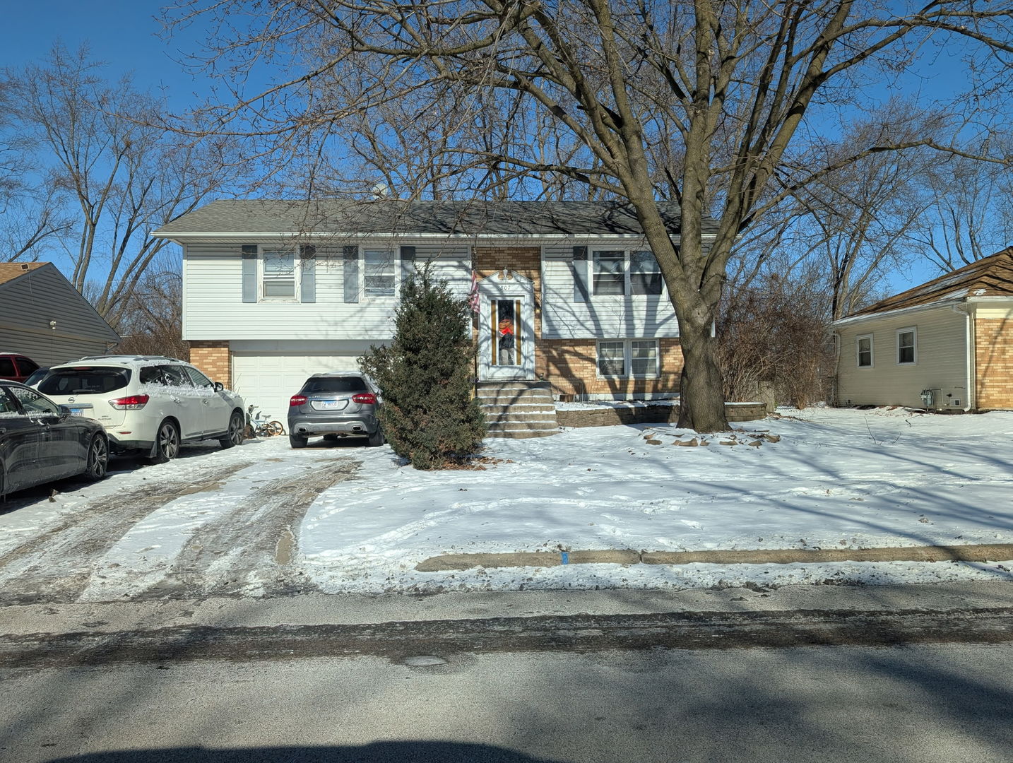 807 HAYWARD Avenue, Streamwood, IL 60107