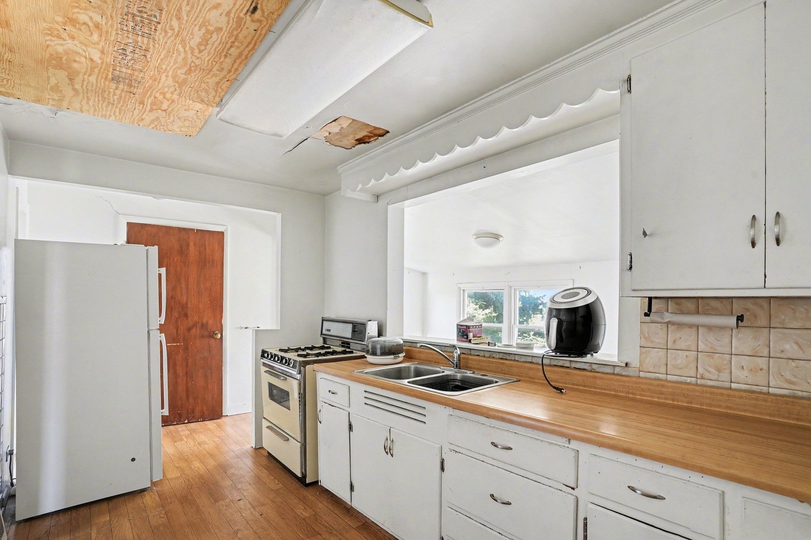 8332 44th Place, Lyons, IL 60534