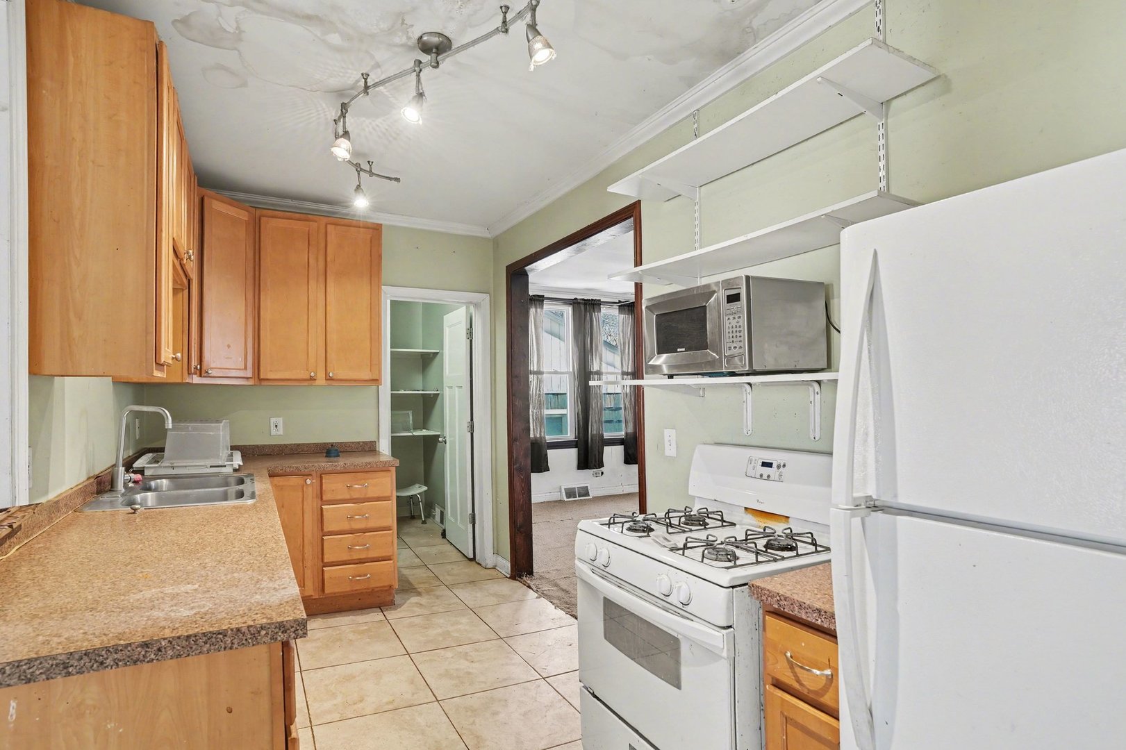 8332 44th Place, Lyons, IL 60534