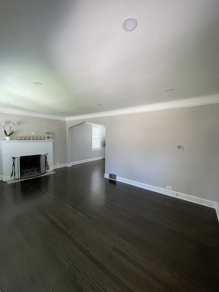 325 Columbia Avenue, Des Plaines, IL 60016