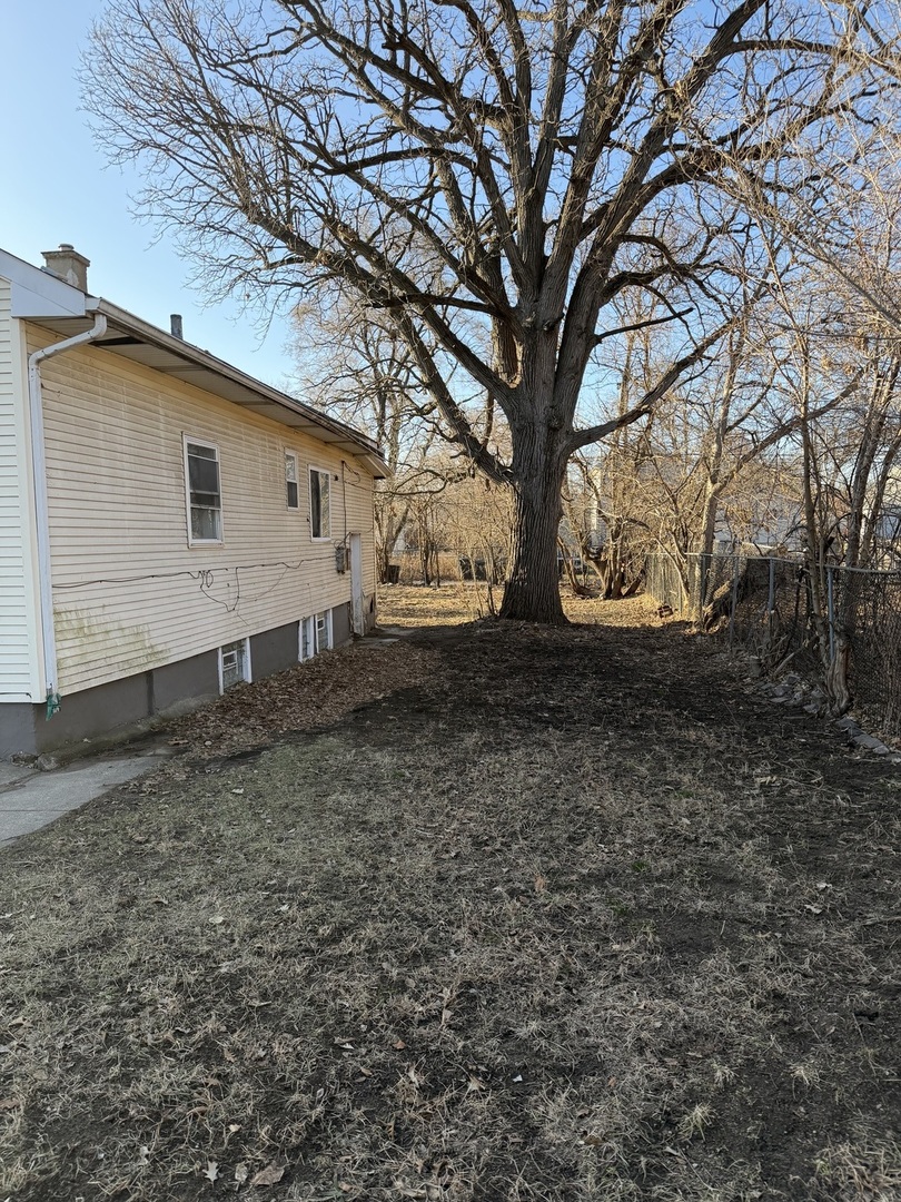 11648 S VINCENNES Avenue, Chicago, IL 60643