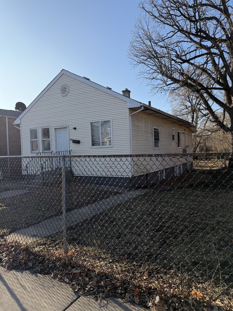 11648 S VINCENNES Avenue, Chicago, IL 60643