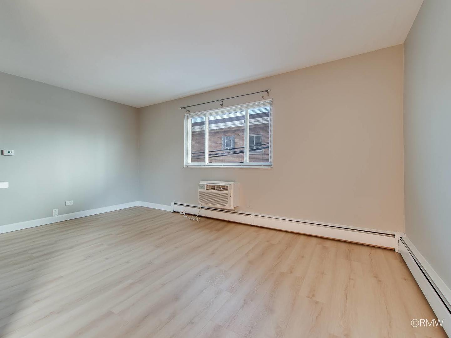 17 N Charlotte Street #L, Lombard, IL 60148