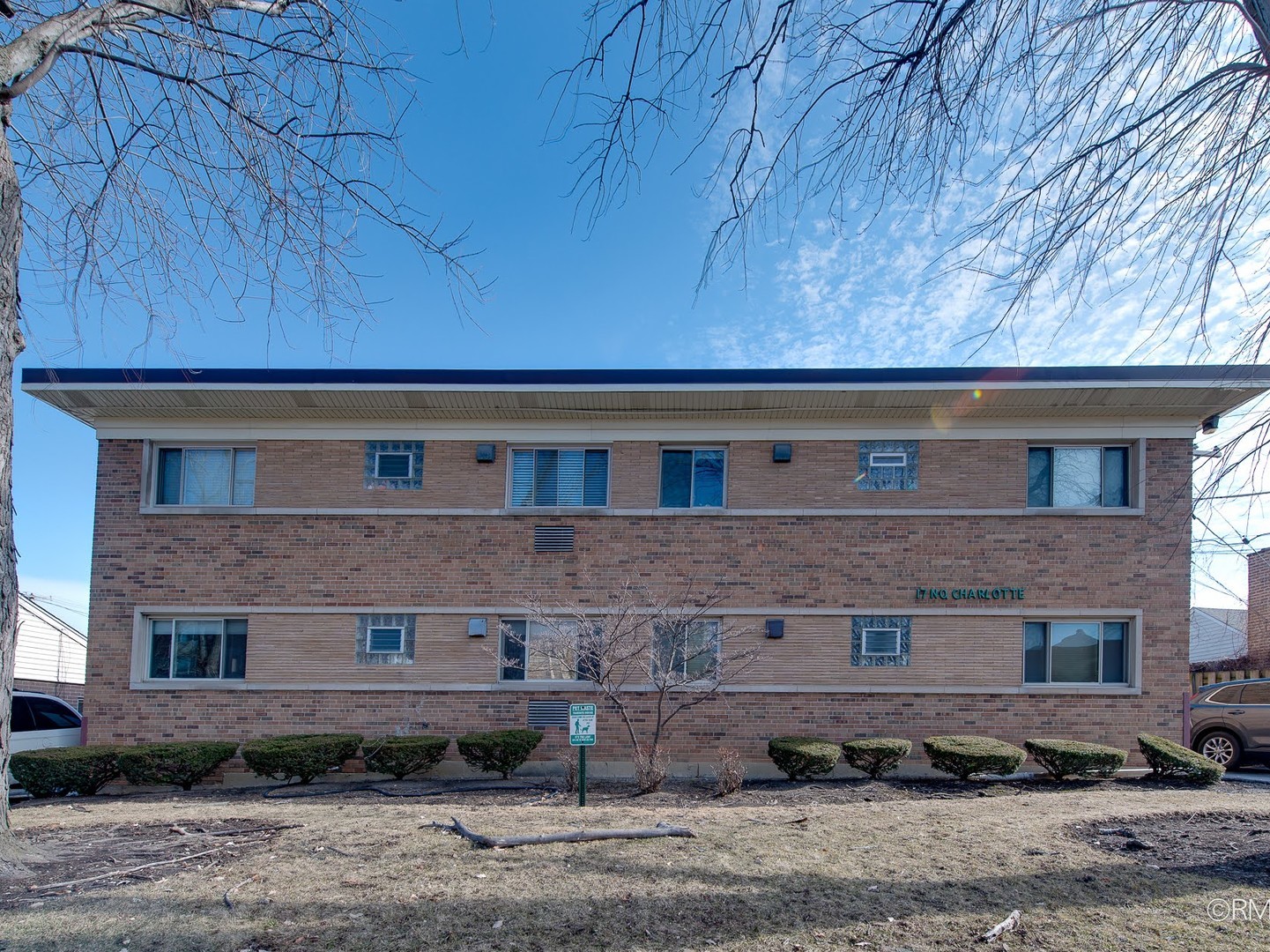 17 N Charlotte Street #L, Lombard, IL 60148