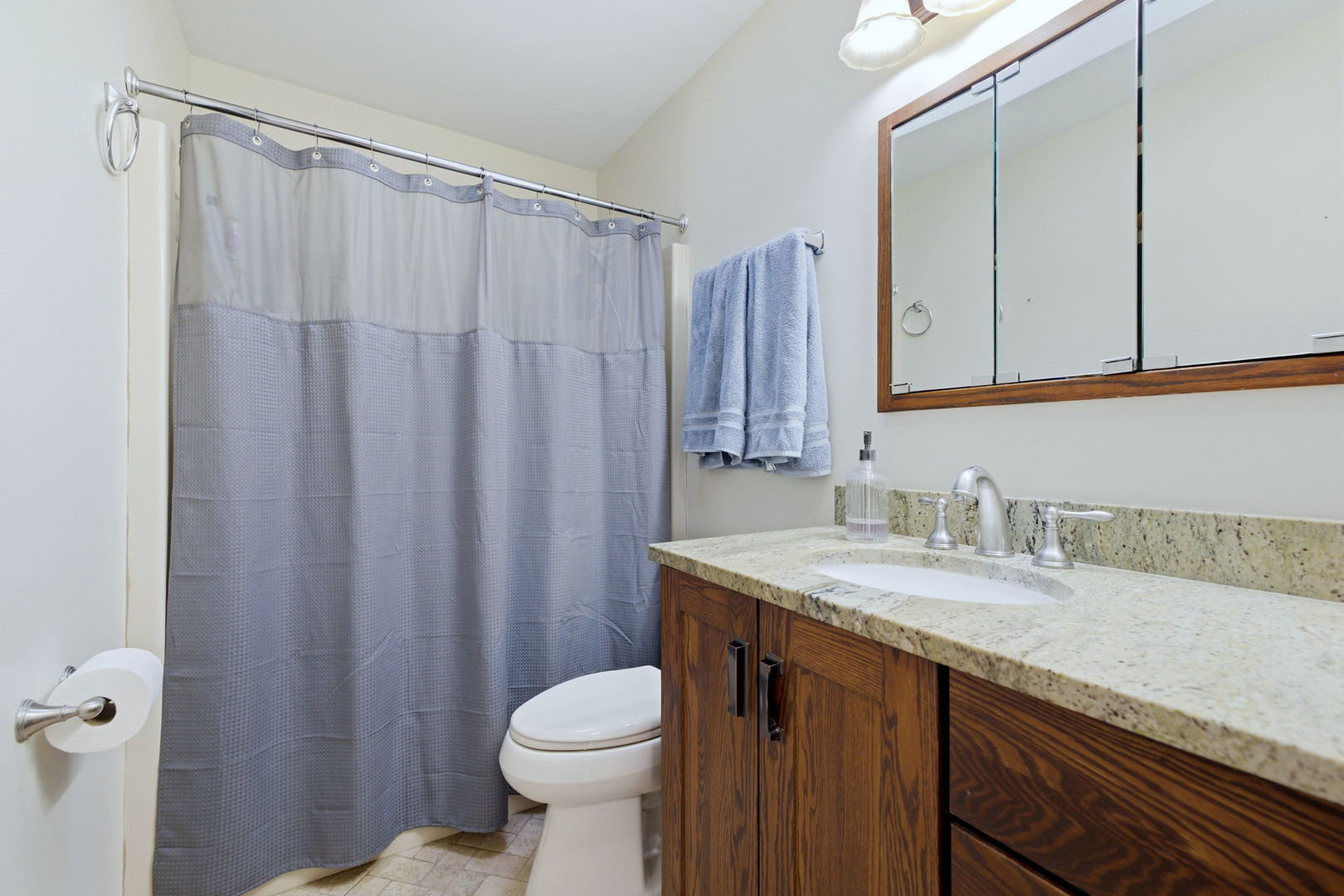 4007 N Washington Street, Westmont, IL 60559