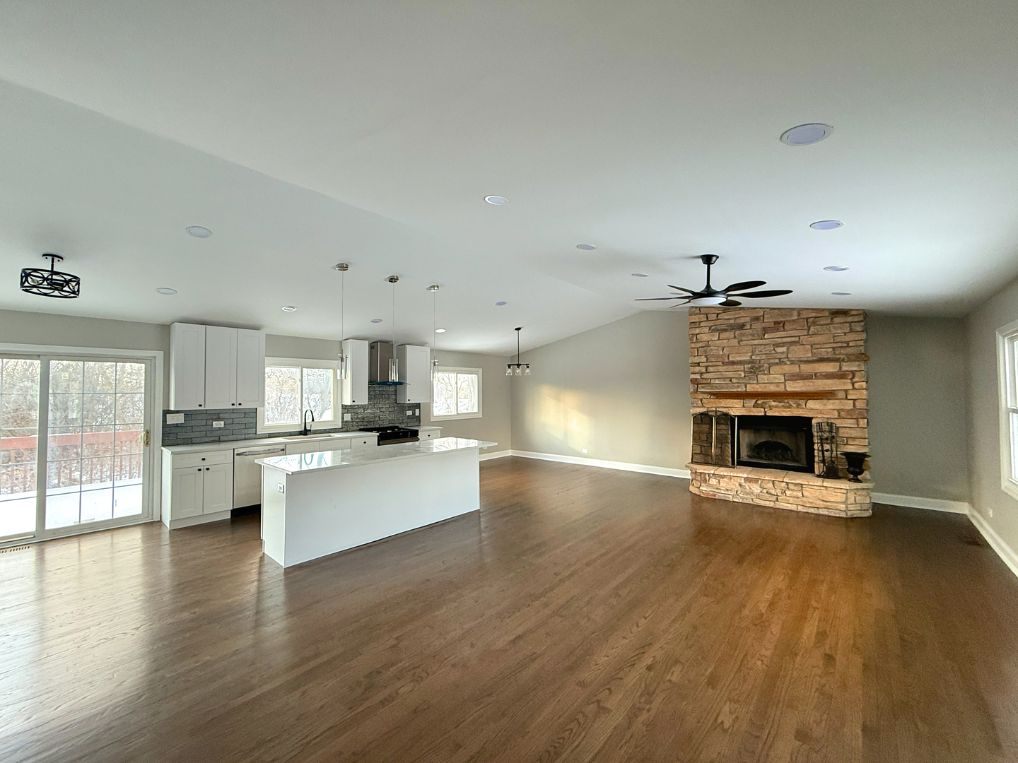 4490 Capstan Drive, Hoffman Estates, IL 60192